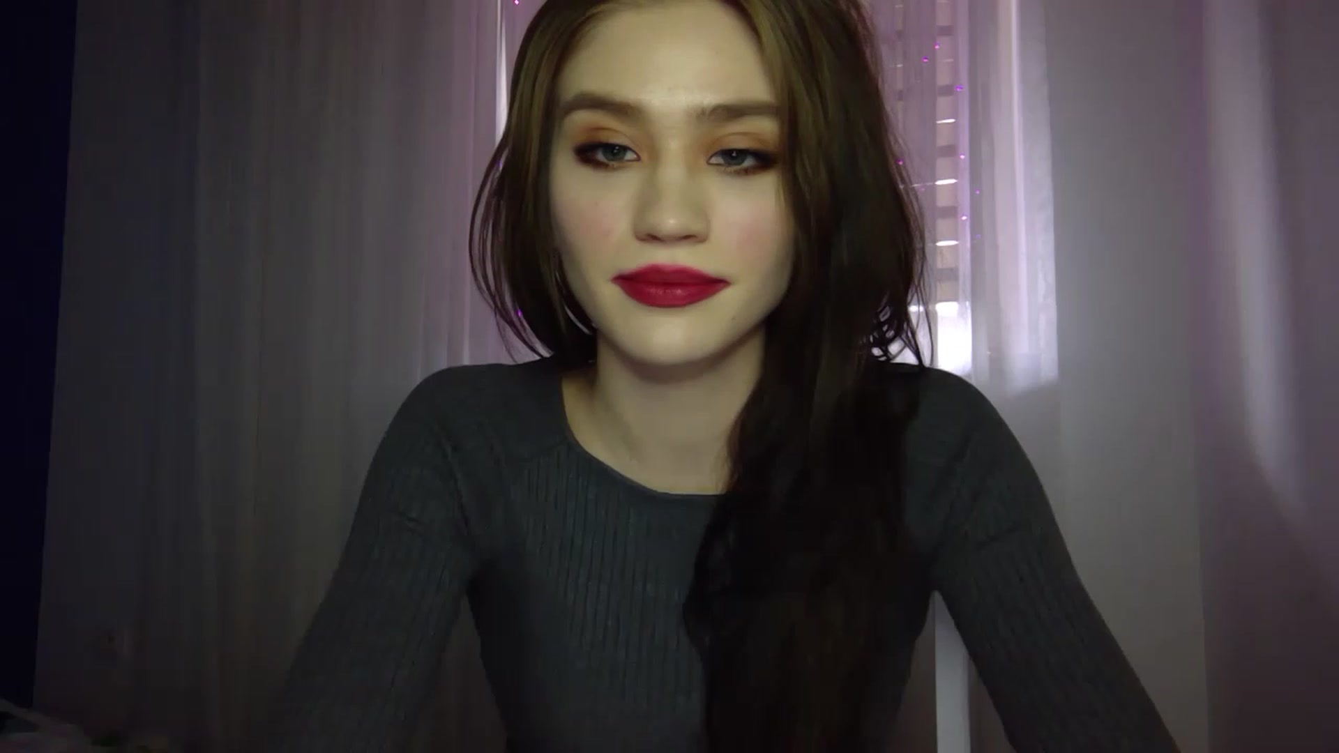 Gallery image thumbnail from Mufinmoon's myfreecams stream on, 04/04/2023, 13:41 image 10 of 20