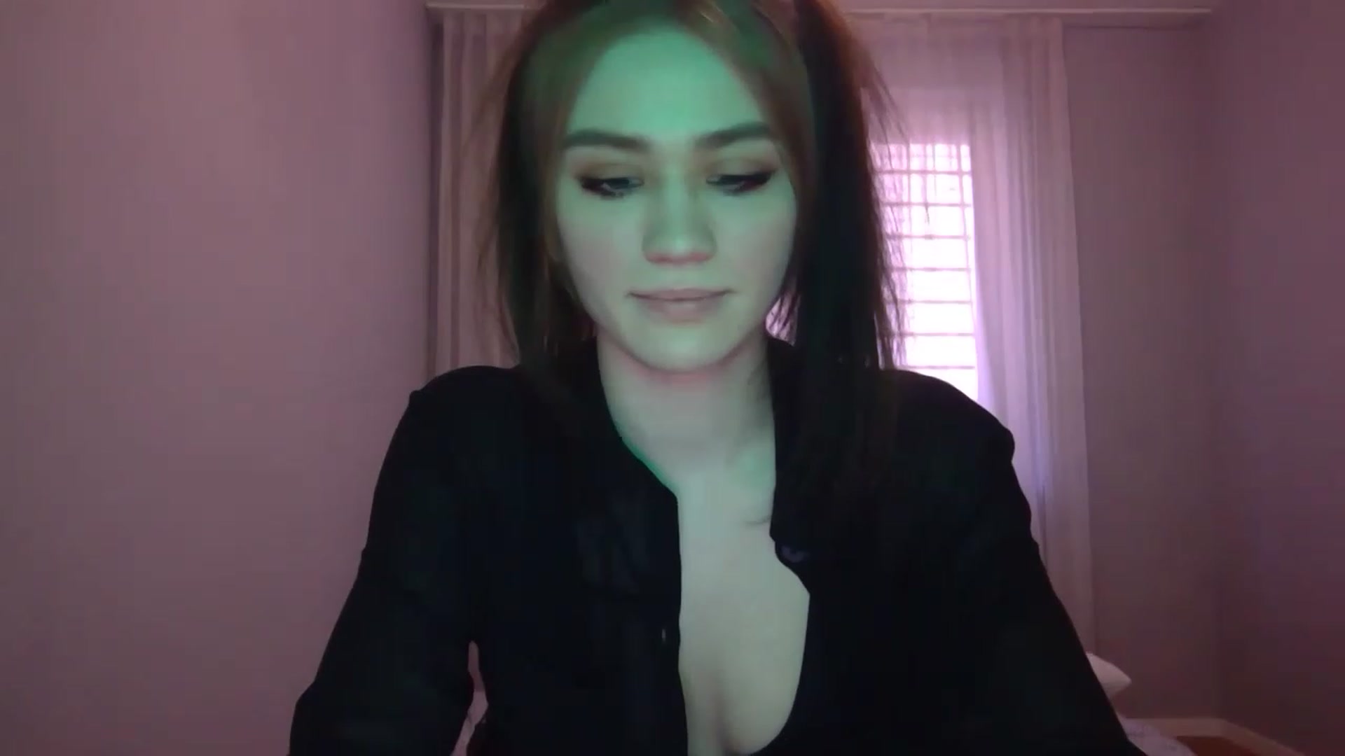 Gallery image thumbnail from Mufinmoon's myfreecams stream on, 04/08/2023, 11:01 image 19 of 20