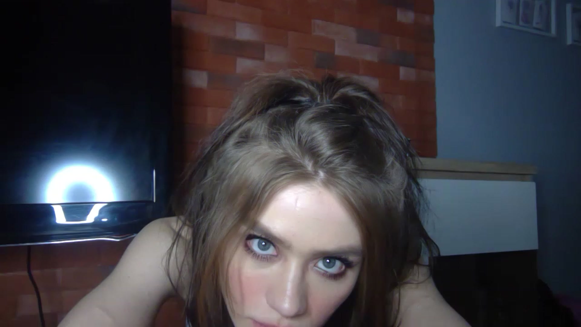 Gallery image thumbnail from Mufinmoon's myfreecams stream on, 04/16/2023, 20:00 image 13 of 20