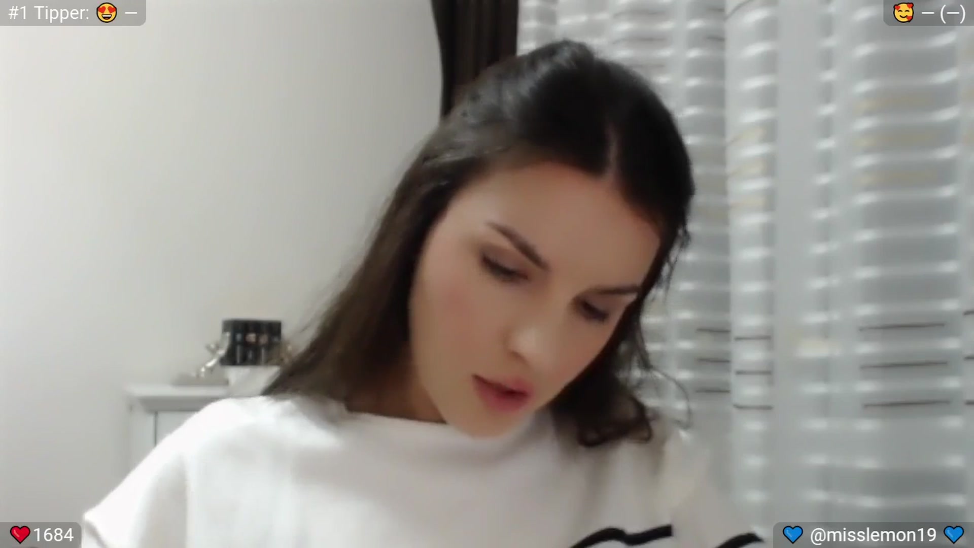 Gallery image thumbnail from Mulberry's myfreecams stream on, 09/29/2024, 24:26 image 2 of 20