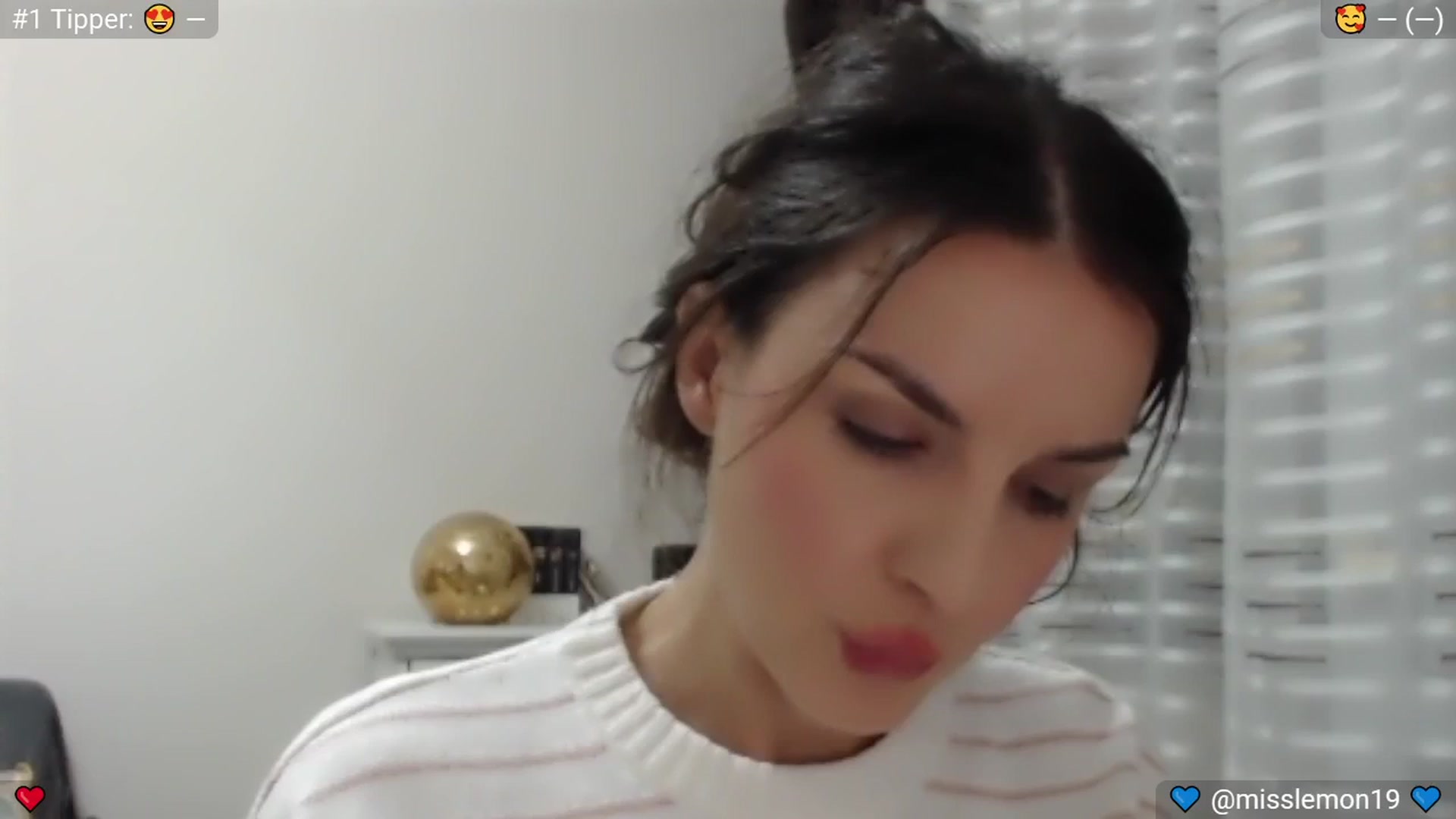 Gallery image thumbnail from Mulberry's myfreecams stream on, 10/06/2024, 24:19 image 2 of 20