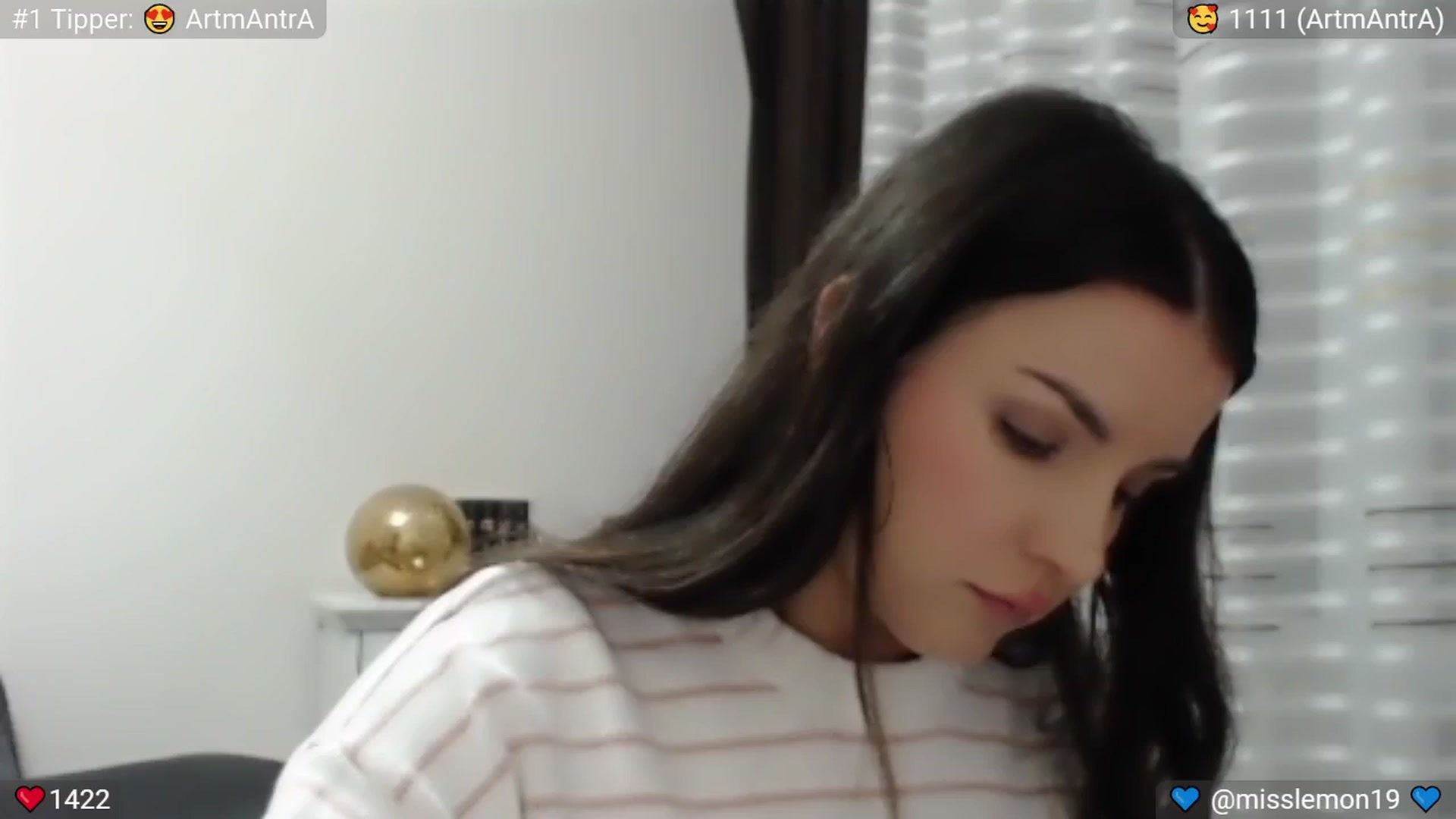 Gallery image thumbnail from Mulberry's myfreecams stream on, 10/14/2024, 24:12 image 13 of 20