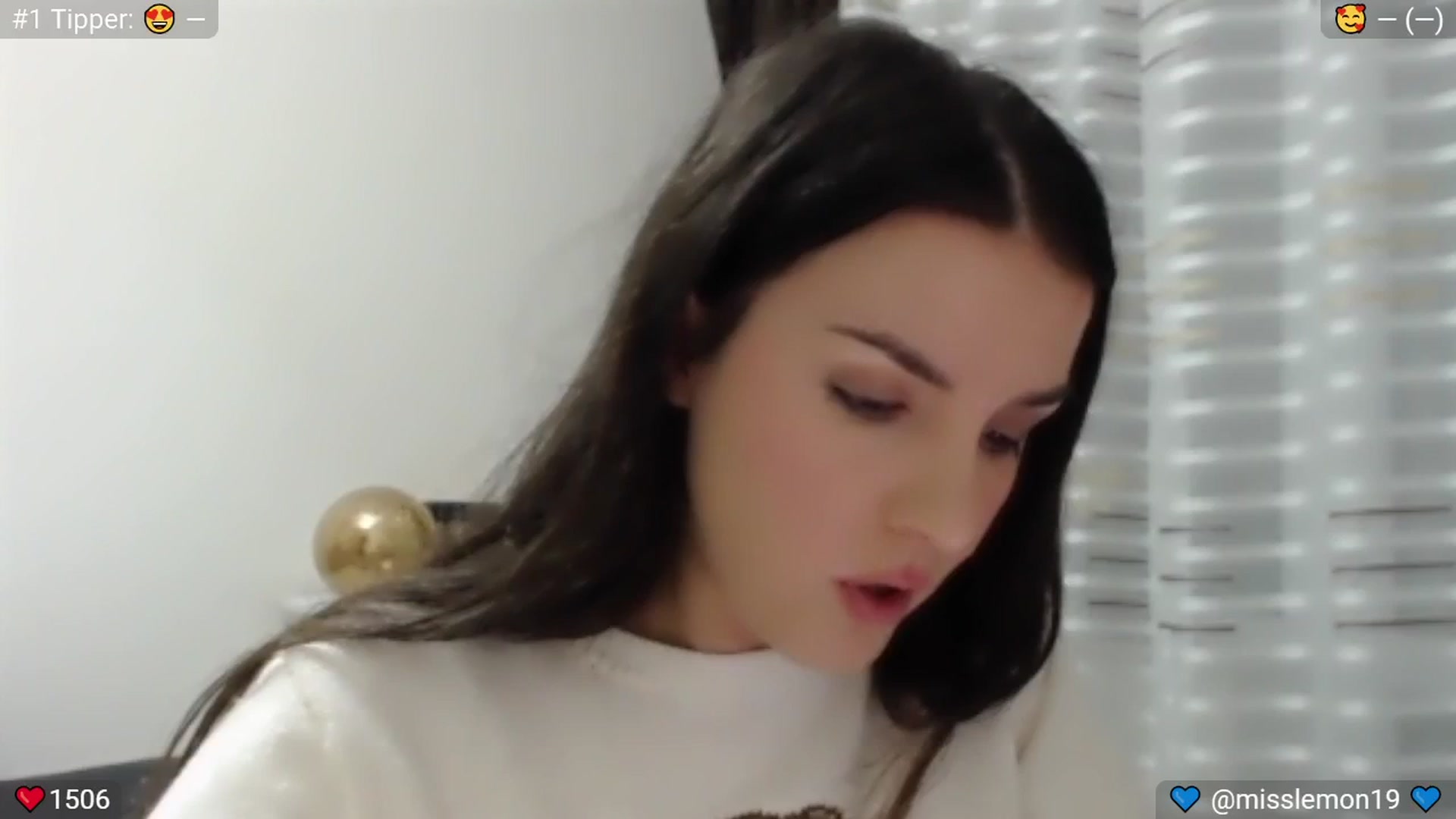 Gallery image thumbnail from Mulberry's myfreecams stream on, 10/14/2024, 23:33 image 3 of 20