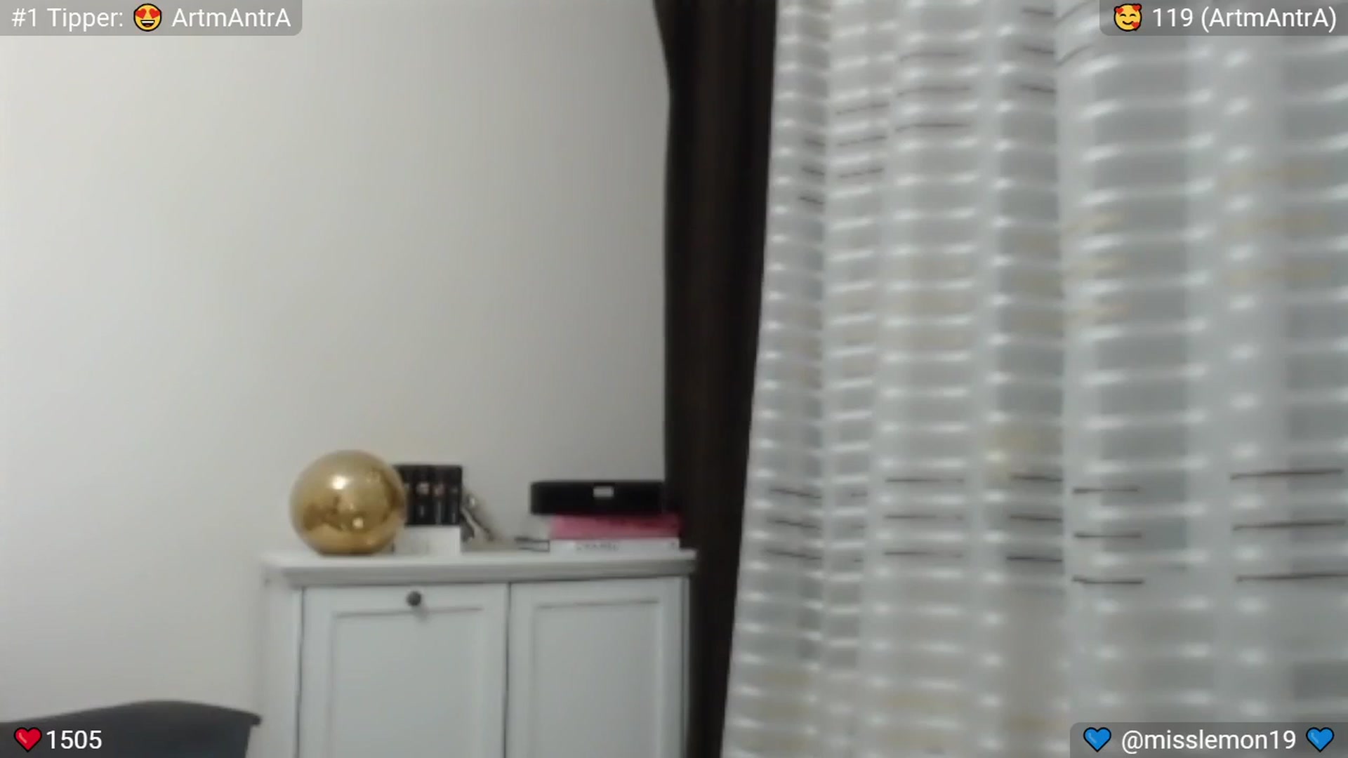 Gallery image thumbnail from Mulberry's myfreecams stream on, 10/14/2024, 23:33 image 10 of 20