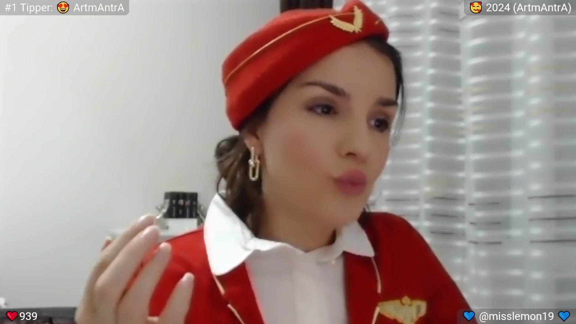 Gallery image thumbnail from Mulberry's myfreecams stream on, 11/01/2024, 24:02 image 16 of 20