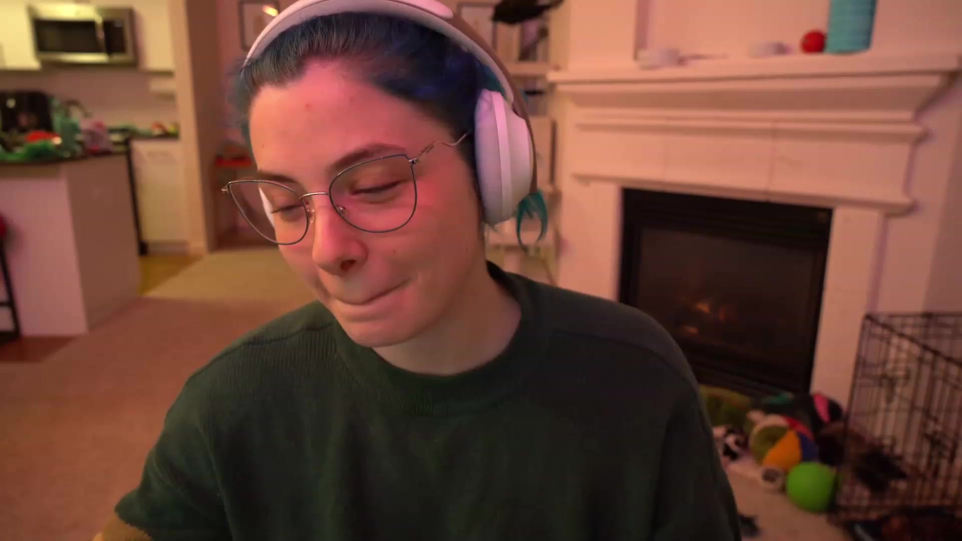 Gallery image thumbnail from MunchaQuchi's myfreecams stream on, 02/21/2023, 02:15 image 12 of 20
