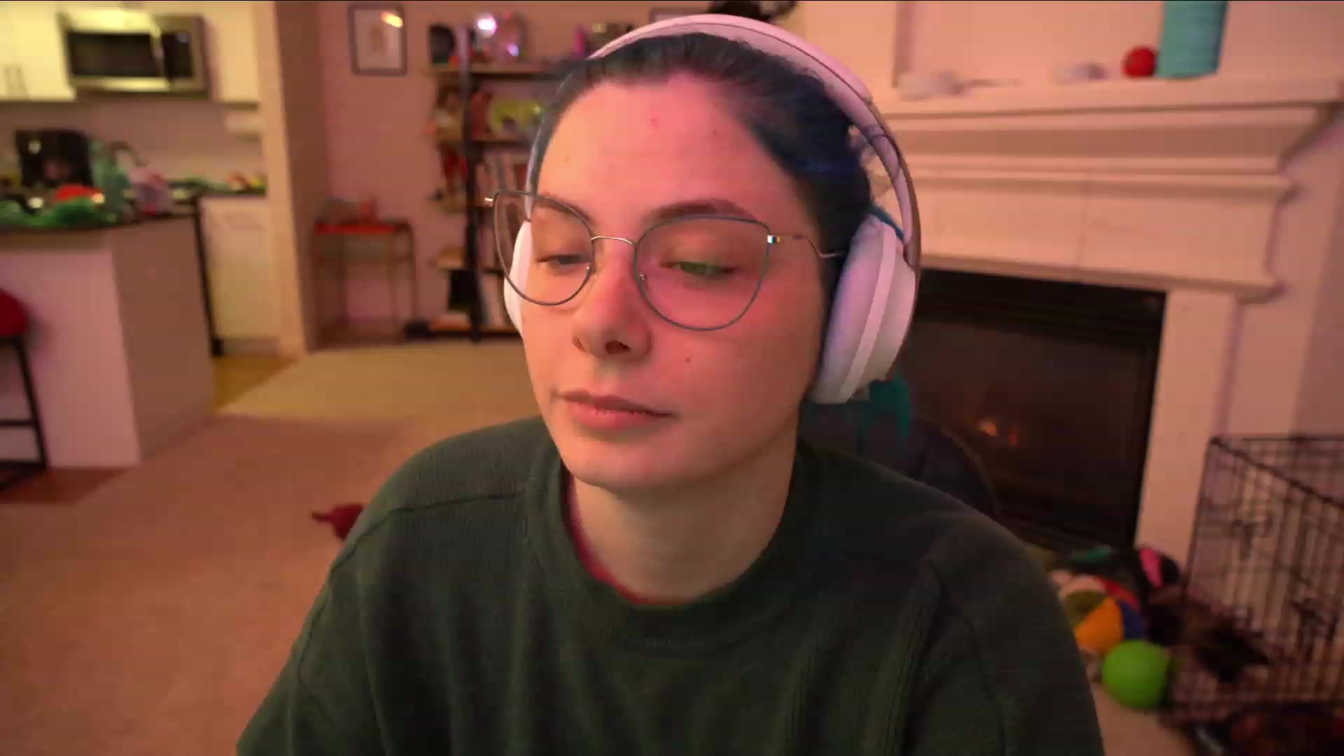 Gallery image thumbnail from MunchaQuchi's myfreecams stream on, 02/21/2023, 02:15 image 13 of 20