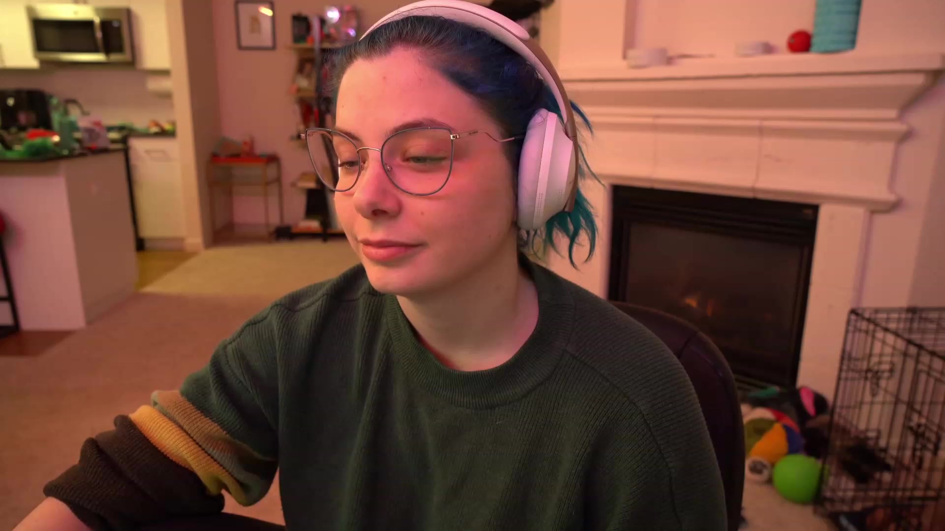 Gallery image thumbnail from MunchaQuchi's myfreecams stream on, 02/21/2023, 02:15 image 11 of 20