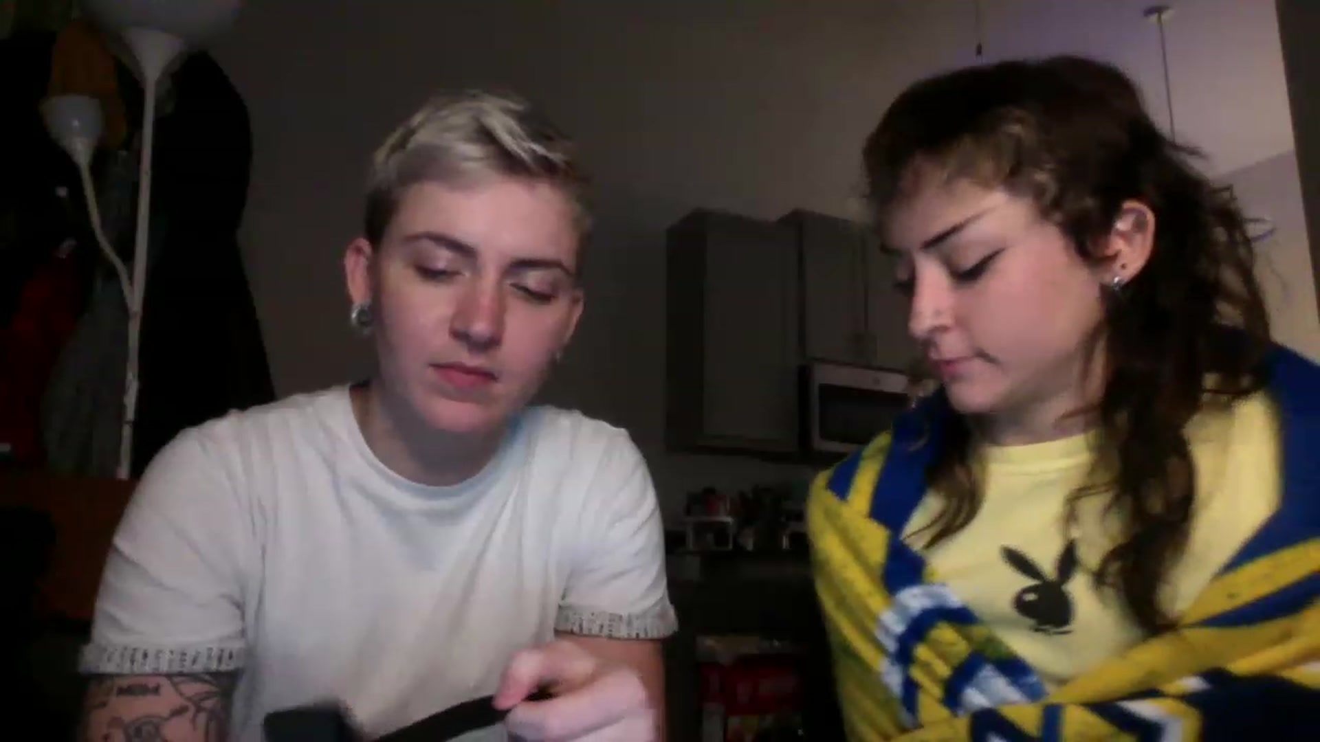 Gallery image thumbnail from Murphyfucks's myfreecams stream on, 12/19/2022, 08:41 image 14 of 20