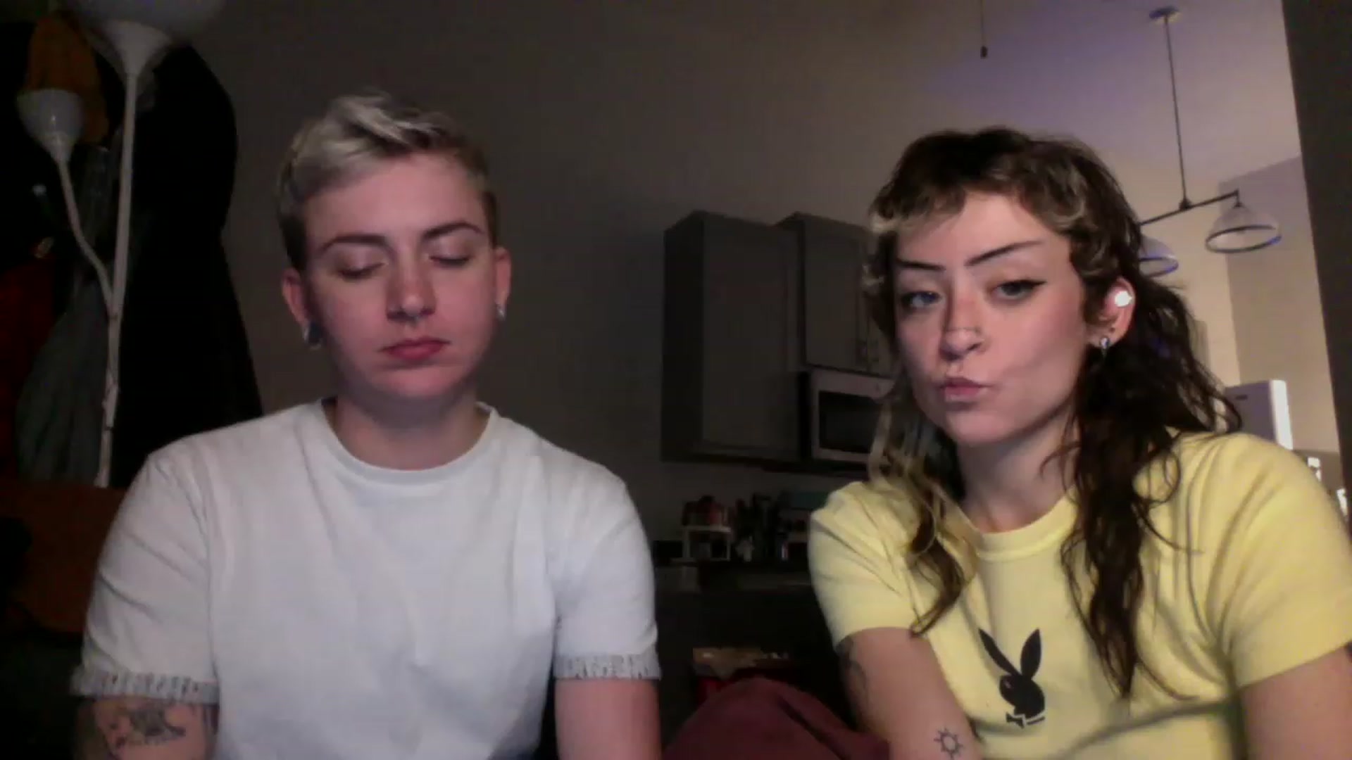 Gallery image thumbnail from Murphyfucks's myfreecams stream on, 12/19/2022, 08:41 image 9 of 20