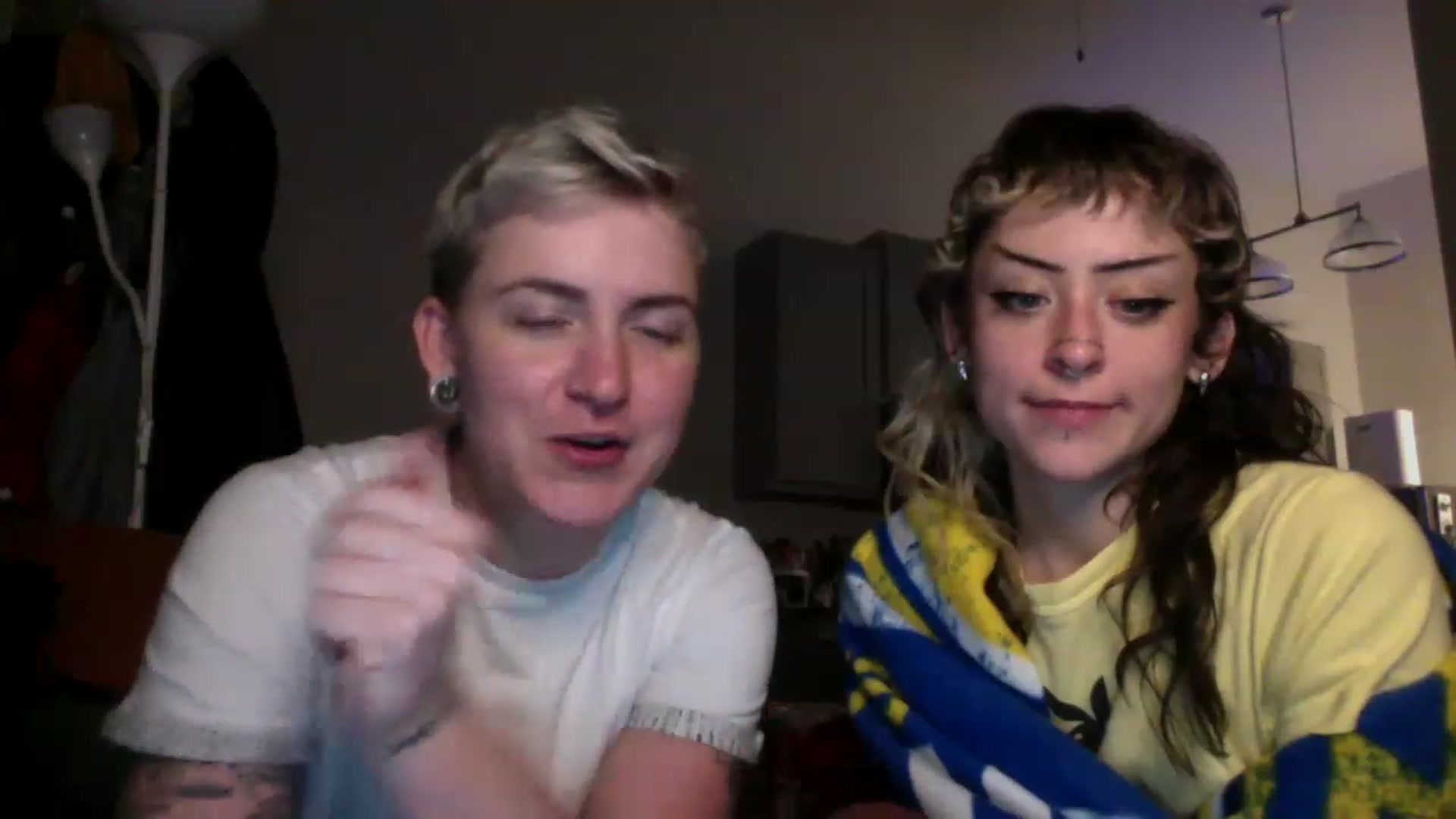 Gallery image thumbnail from Murphyfucks's myfreecams stream on, 12/19/2022, 08:41 image 13 of 20