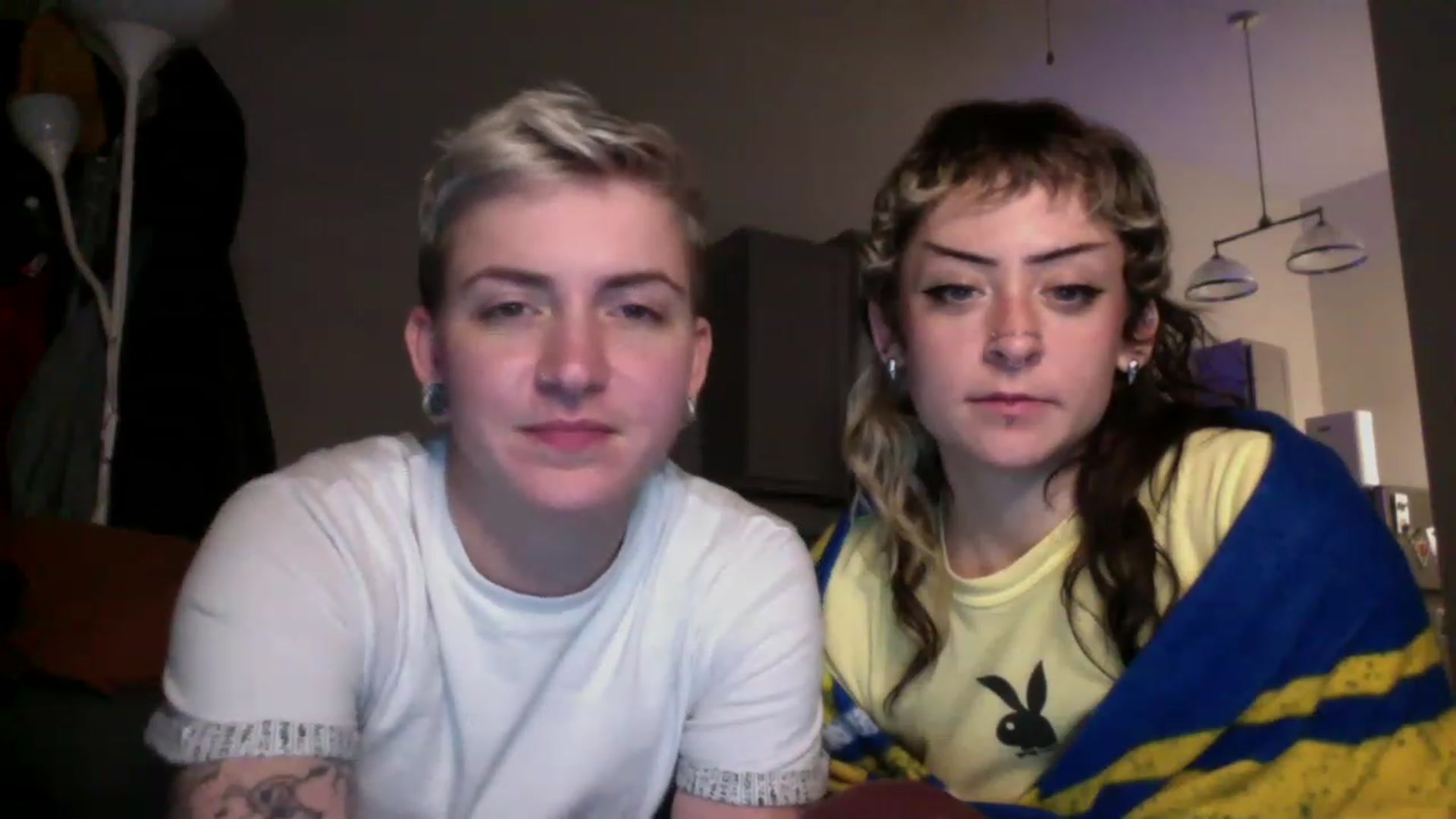 Gallery image thumbnail from Murphyfucks's myfreecams stream on, 12/19/2022, 08:41 image 19 of 20