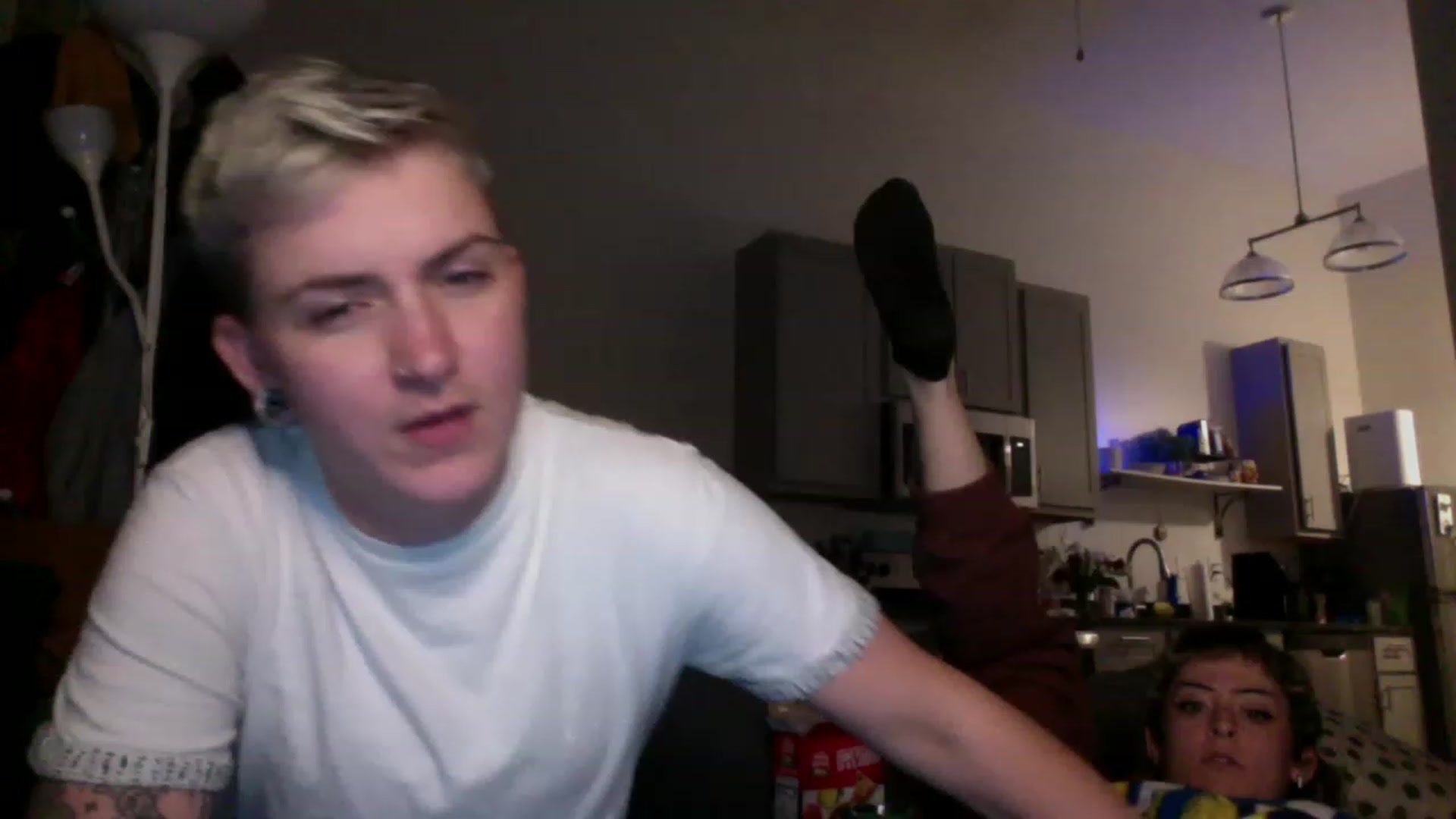 Gallery image thumbnail from Murphyfucks's myfreecams stream on, 12/19/2022, 08:41 image 17 of 20