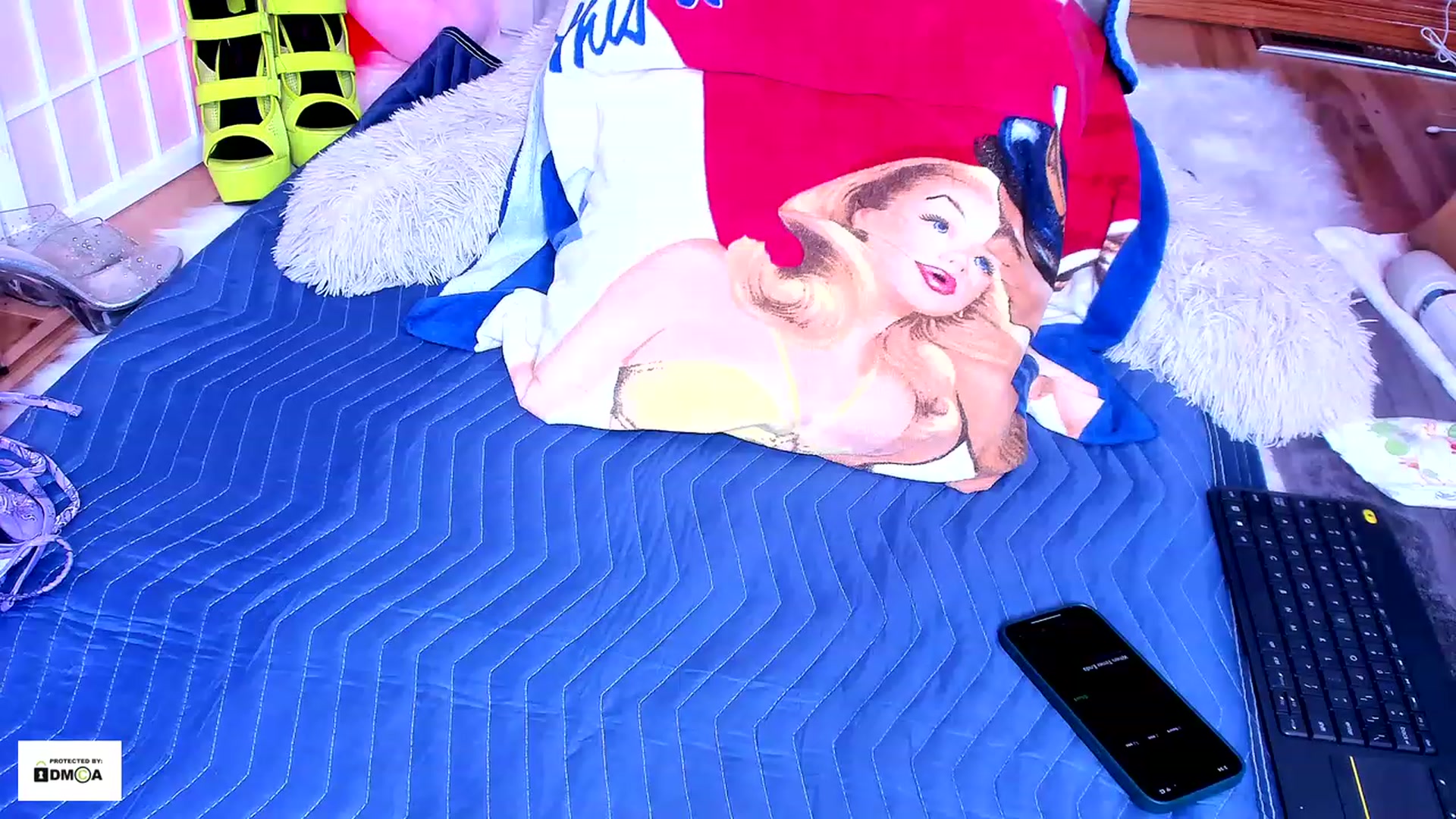 Gallery image thumbnail from Musclemama4u's myfreecams stream on, 11/22/2022, 20:38 image 20 of 20