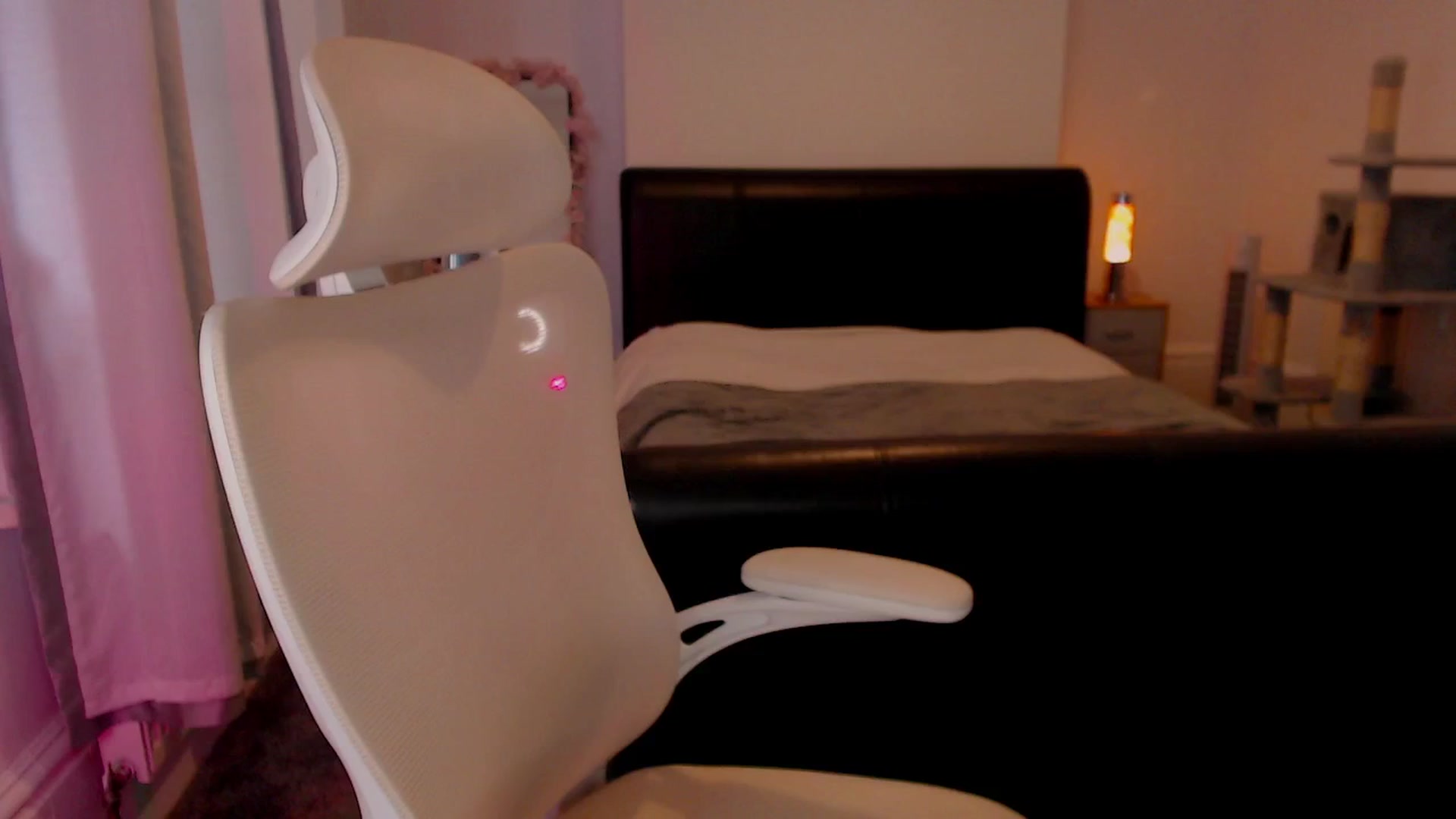 Gallery image thumbnail from MuseCTRL's myfreecams stream on, 07/30/2025, 15:07 image 7 of 20
