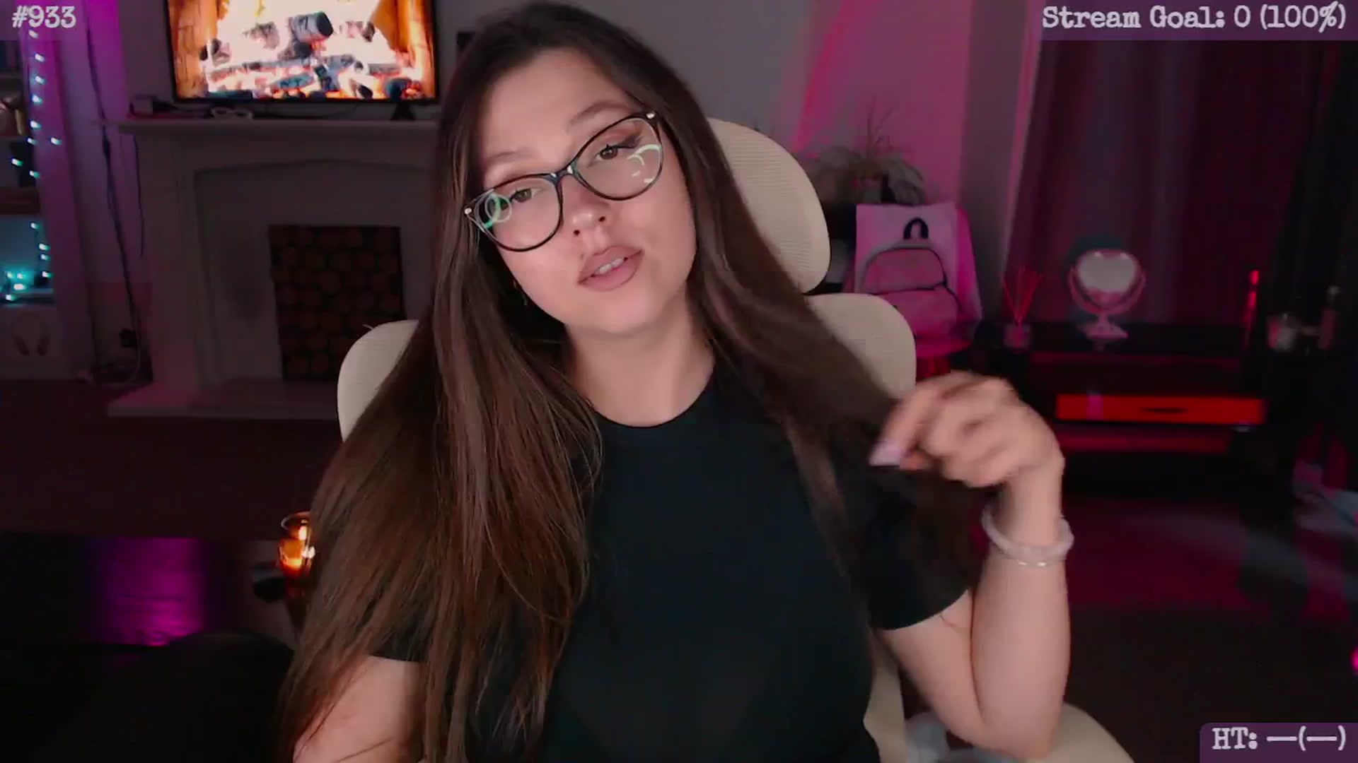 Gallery image thumbnail from MuseCTRL's myfreecams stream on, 08/18/2025, 18:36 image 7 of 20