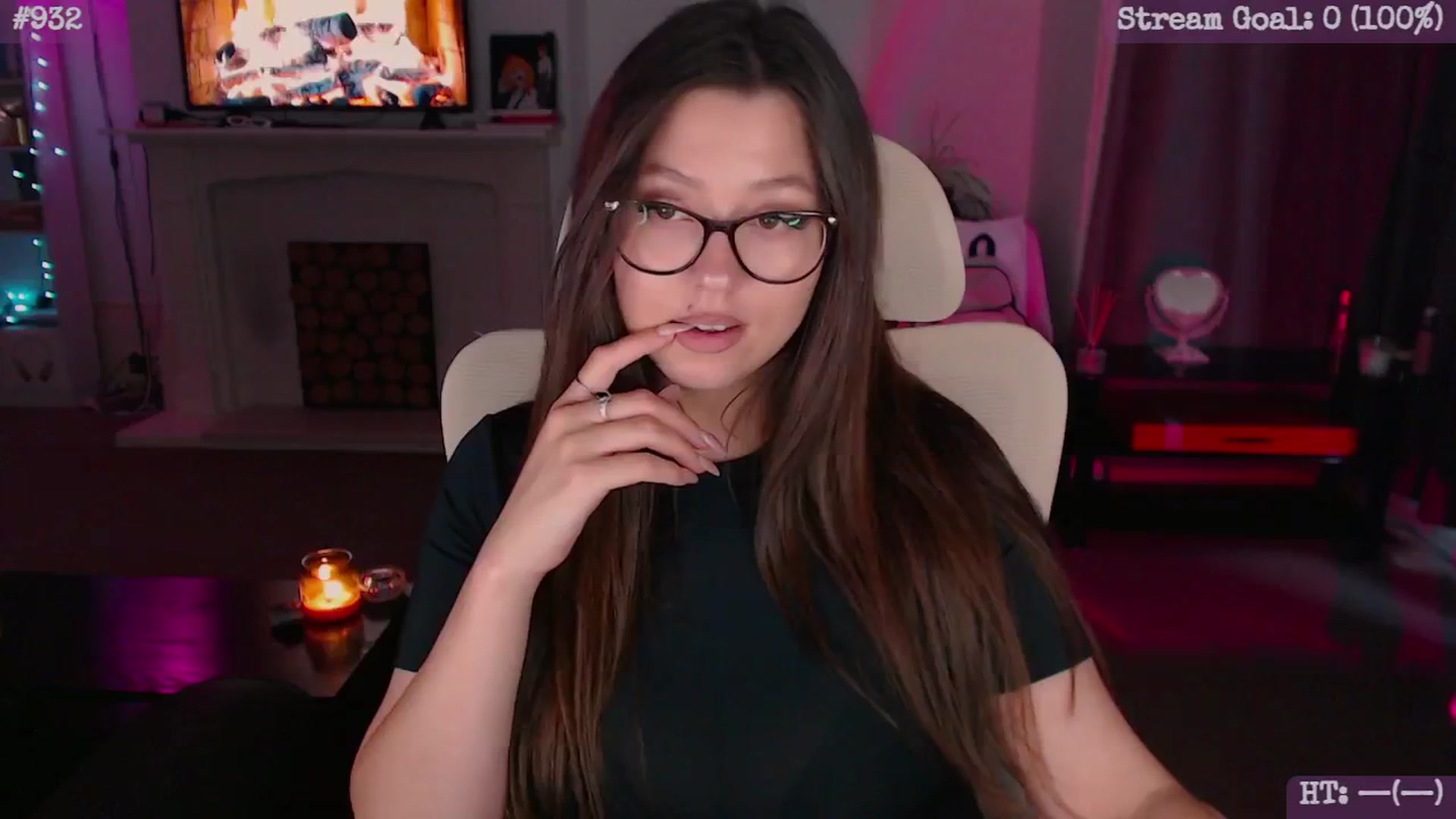 Gallery image thumbnail from MuseCTRL's myfreecams stream on, 08/18/2025, 18:36 image 4 of 20