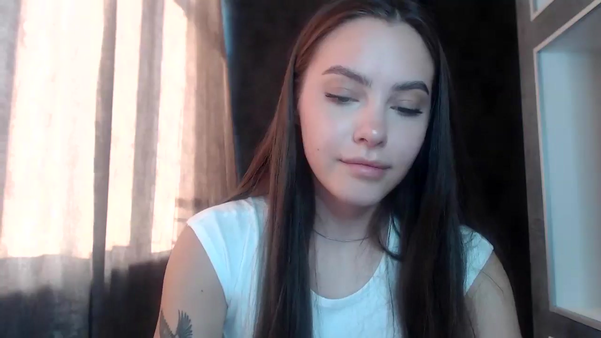 Gallery image thumbnail from MuseForYou_'s myfreecams stream on, 06/16/2025, 16:36 image 17 of 20