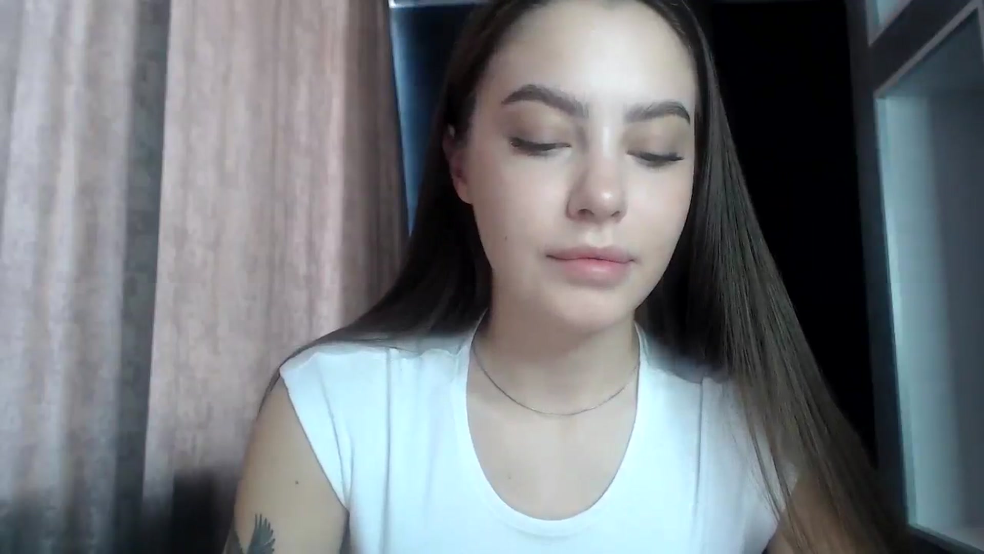 Gallery image thumbnail from MuseForYou_'s myfreecams stream on, 06/25/2025, 10:36 image 18 of 20