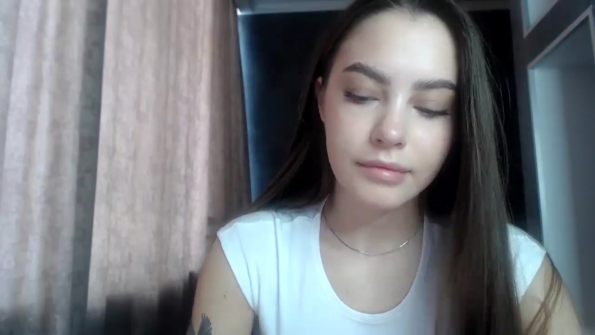 Gallery image thumbnail from MuseForYou_'s myfreecams stream on, 06/25/2025, 10:36 image 20 of 20