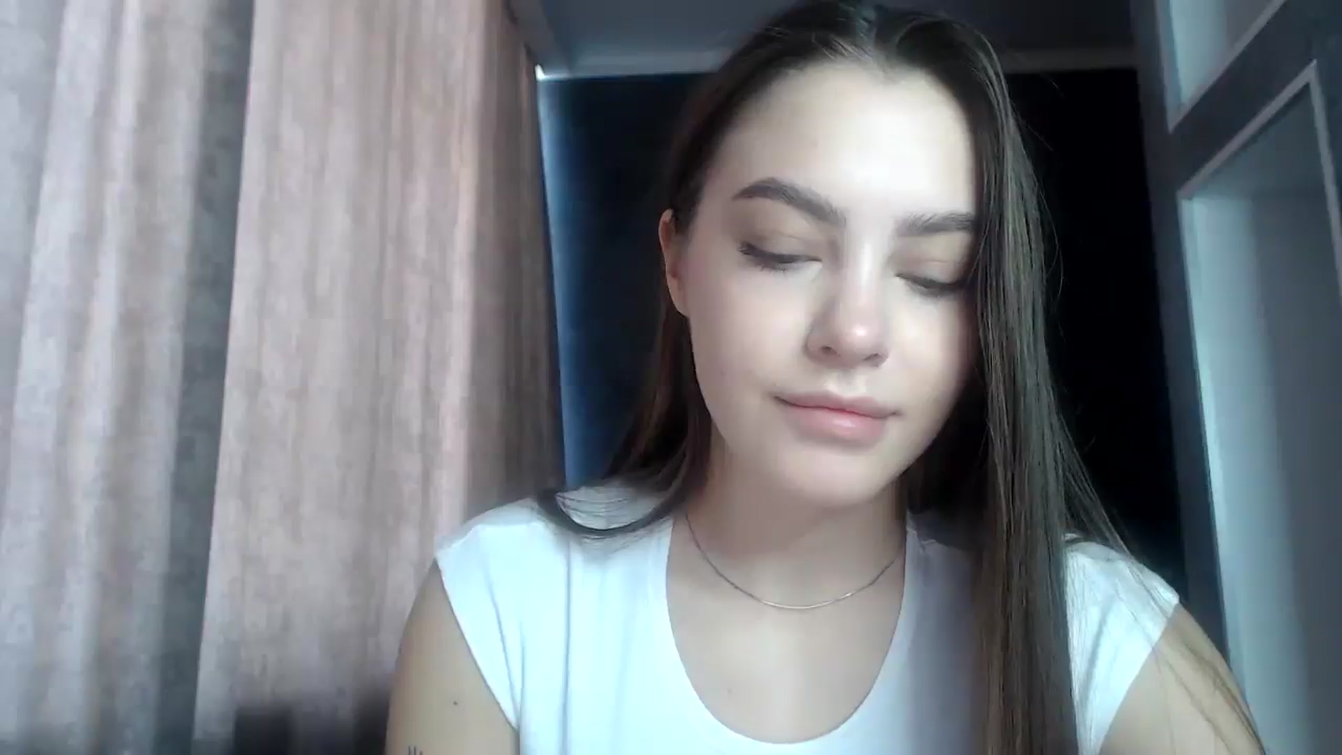 Gallery image thumbnail from MuseForYou_'s myfreecams stream on, 06/25/2025, 10:36 image 6 of 20