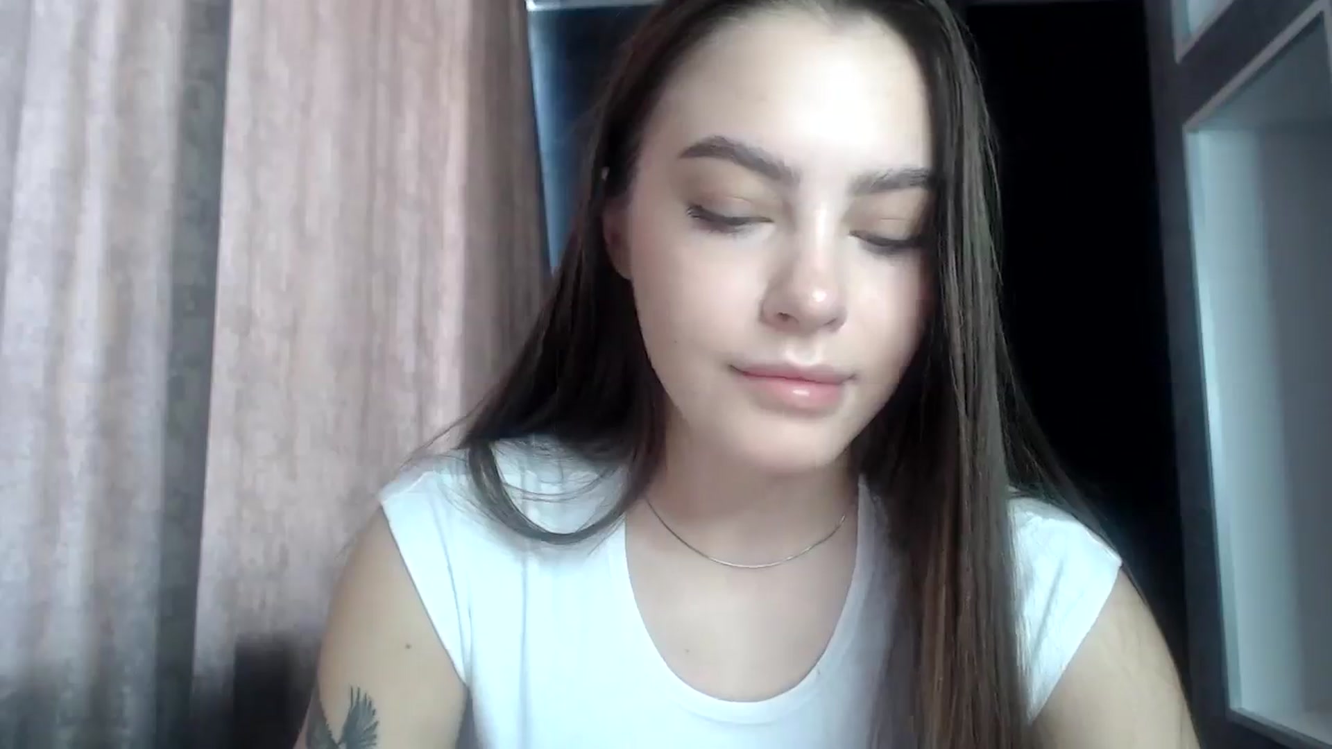 Gallery image thumbnail from MuseForYou_'s myfreecams stream on, 06/25/2025, 10:36 image 15 of 20