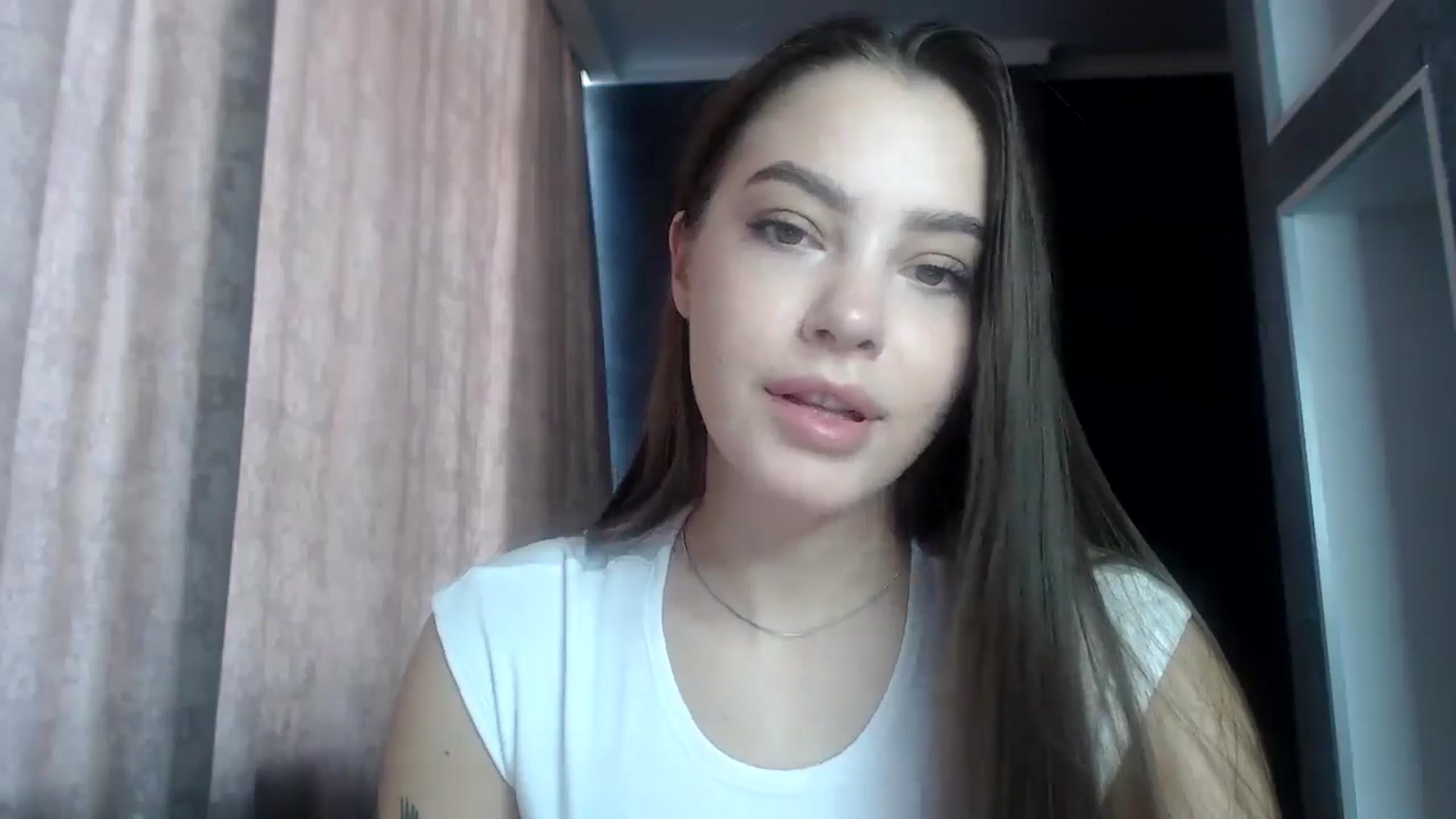 Gallery image thumbnail from MuseForYou_'s myfreecams stream on, 06/25/2025, 10:36 image 2 of 20