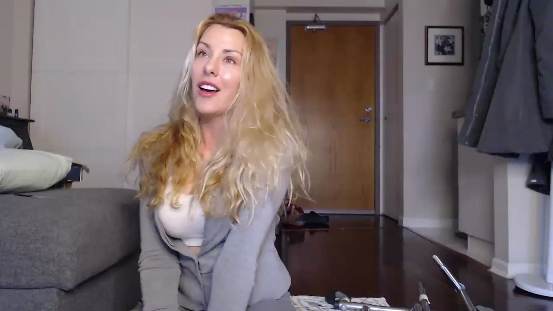 Gallery image thumbnail from MuseThalia's myfreecams stream on, 01/03/2023, 20:36 image 2 of 20