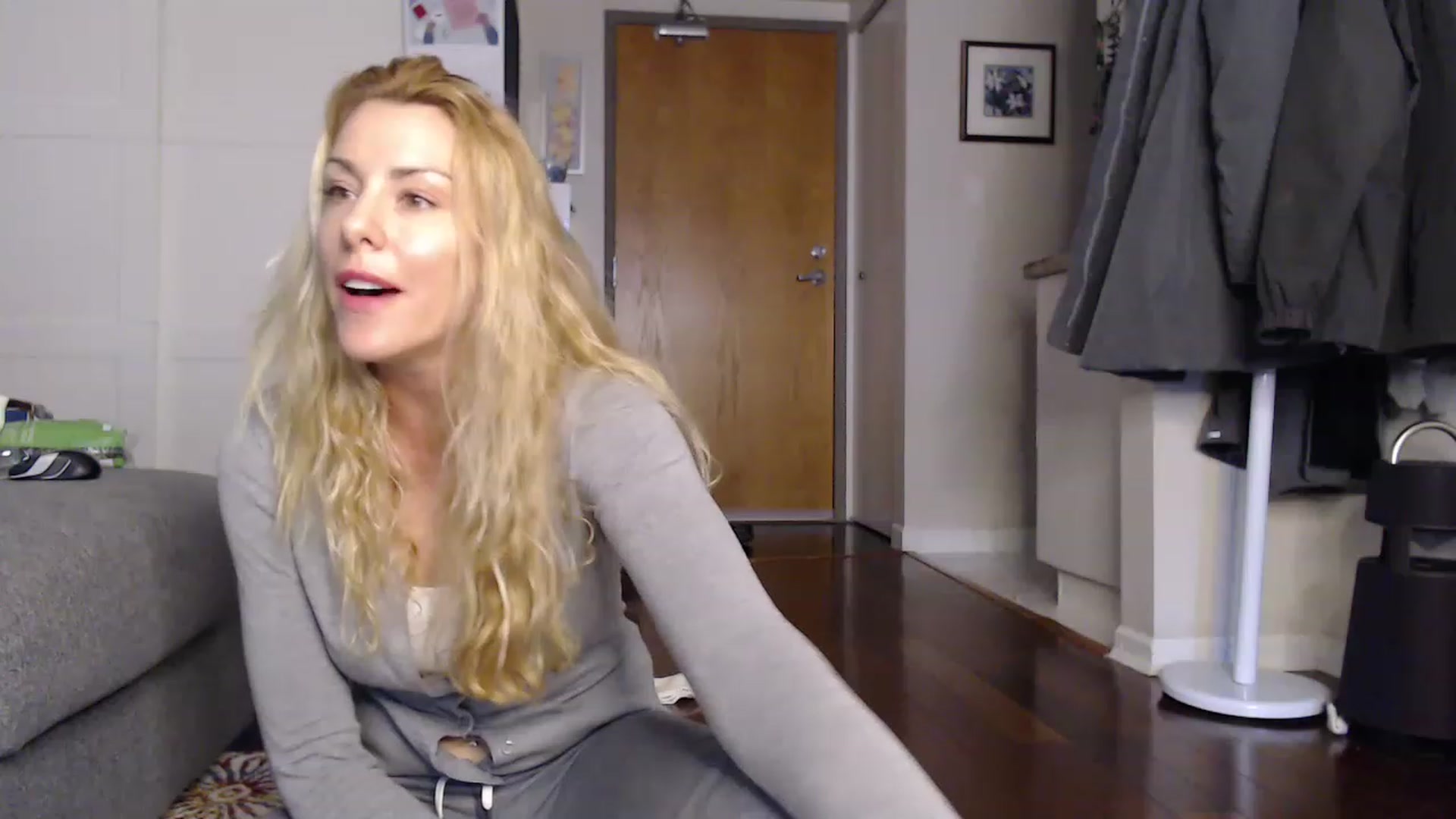 Gallery image thumbnail from MuseThalia's myfreecams stream on, 01/03/2023, 21:42 image 16 of 20