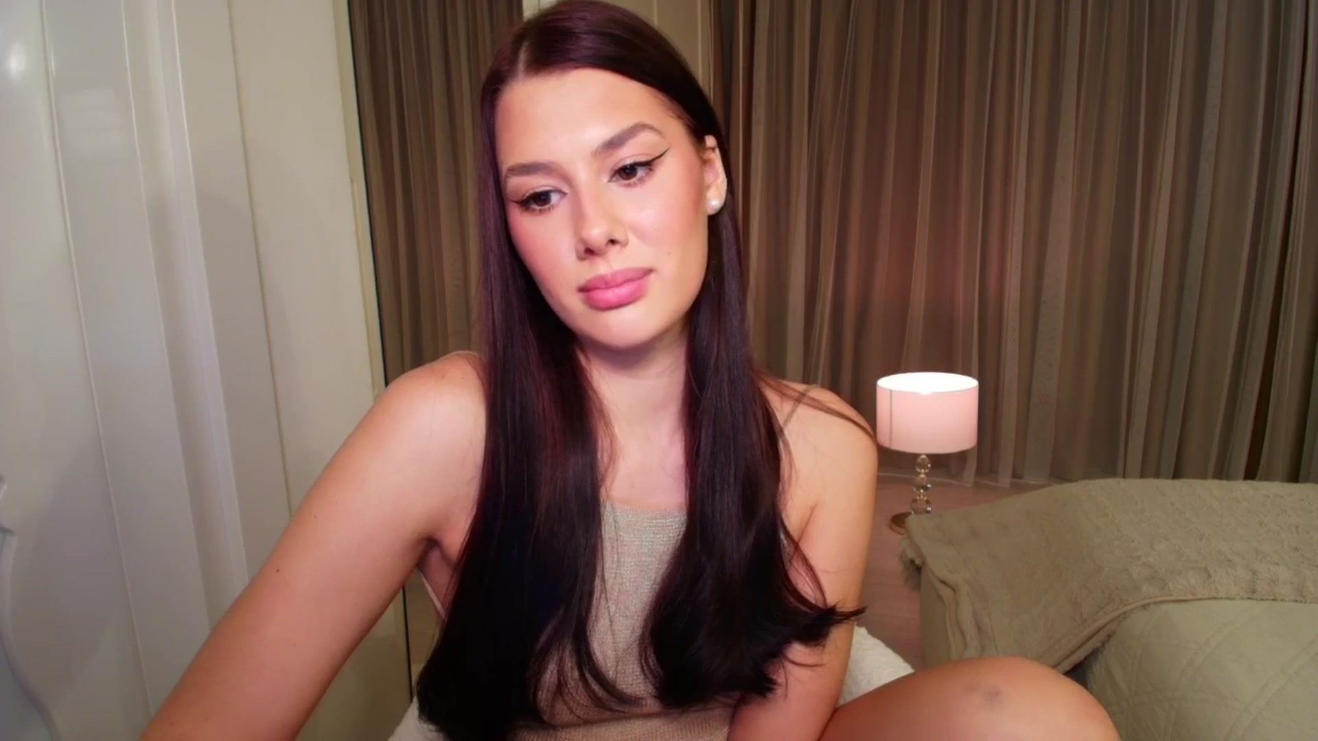 Gallery image thumbnail from Muse_'s myfreecams stream on, 01/20/2026, 22:27 image 2 of 20