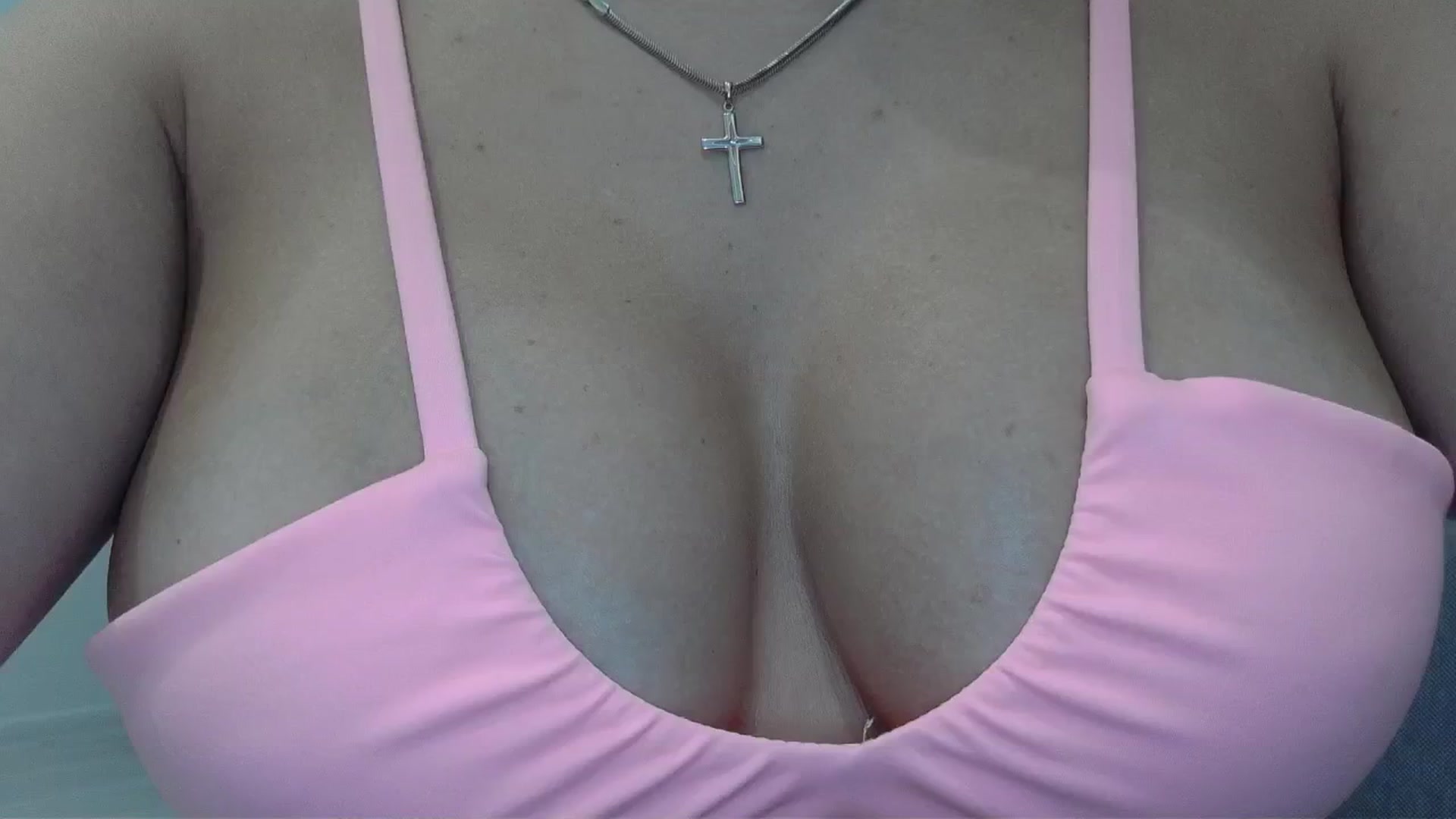 Gallery image thumbnail from MustHaveK's myfreecams stream on, 07/13/2025, 19:40 image 16 of 20