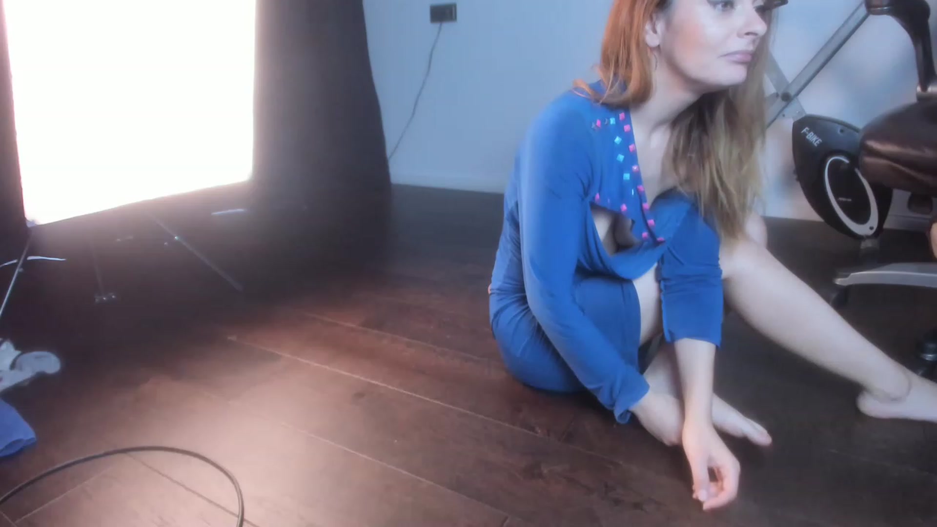 Gallery image thumbnail from MyAss4Santa's myfreecams stream on, 12/07/2022, 10:32 image 17 of 20
