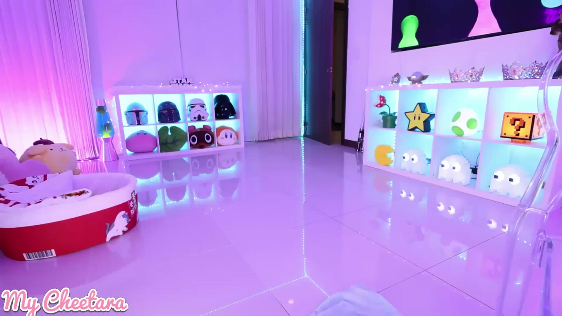 Gallery image thumbnail from MyCheetara's myfreecams stream on, 07/19/2024, 03:01 image 19 of 20