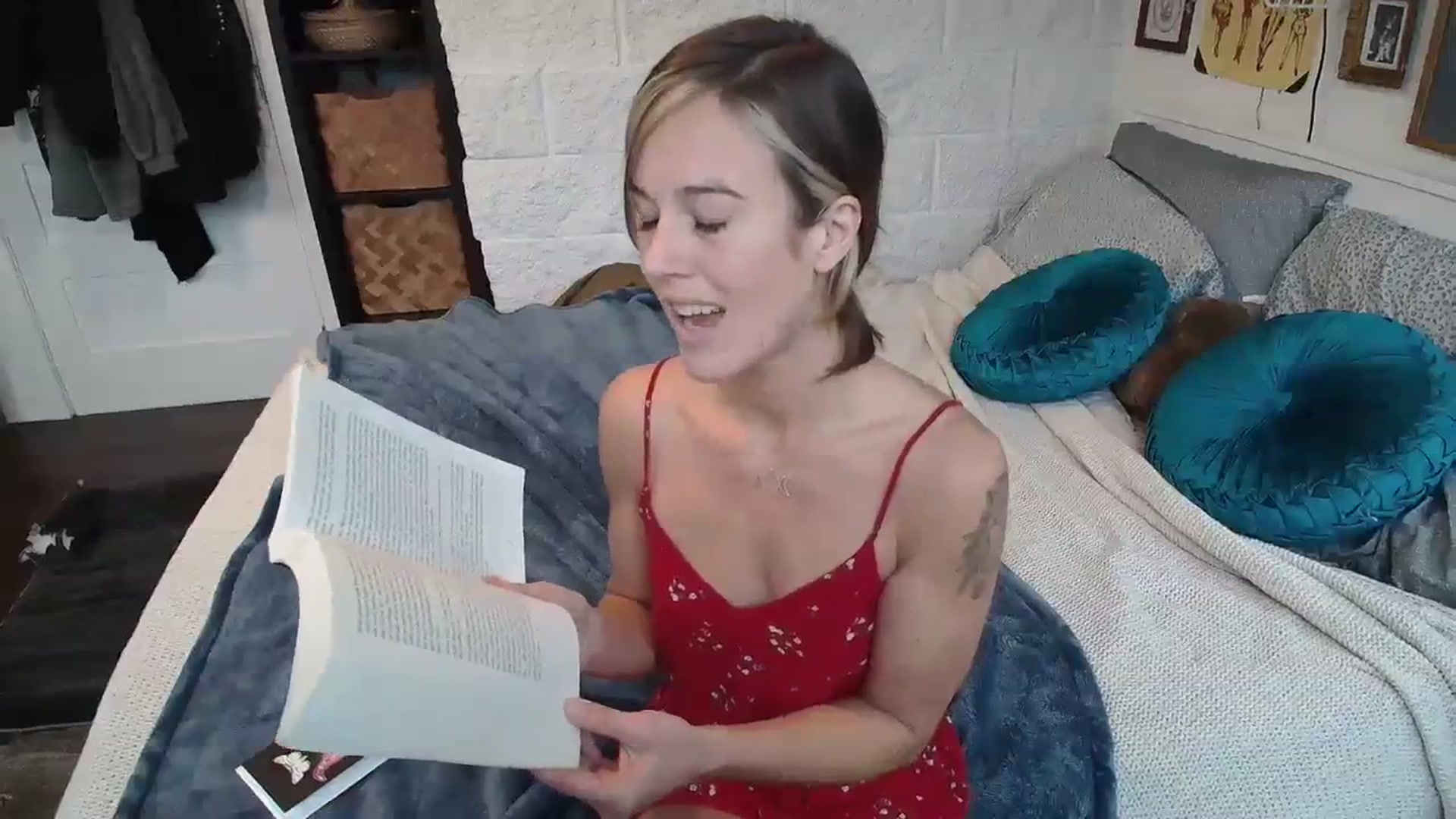 Gallery image thumbnail from MyEmpress's myfreecams stream on, 11/08/2023, 18:45 image 7 of 20