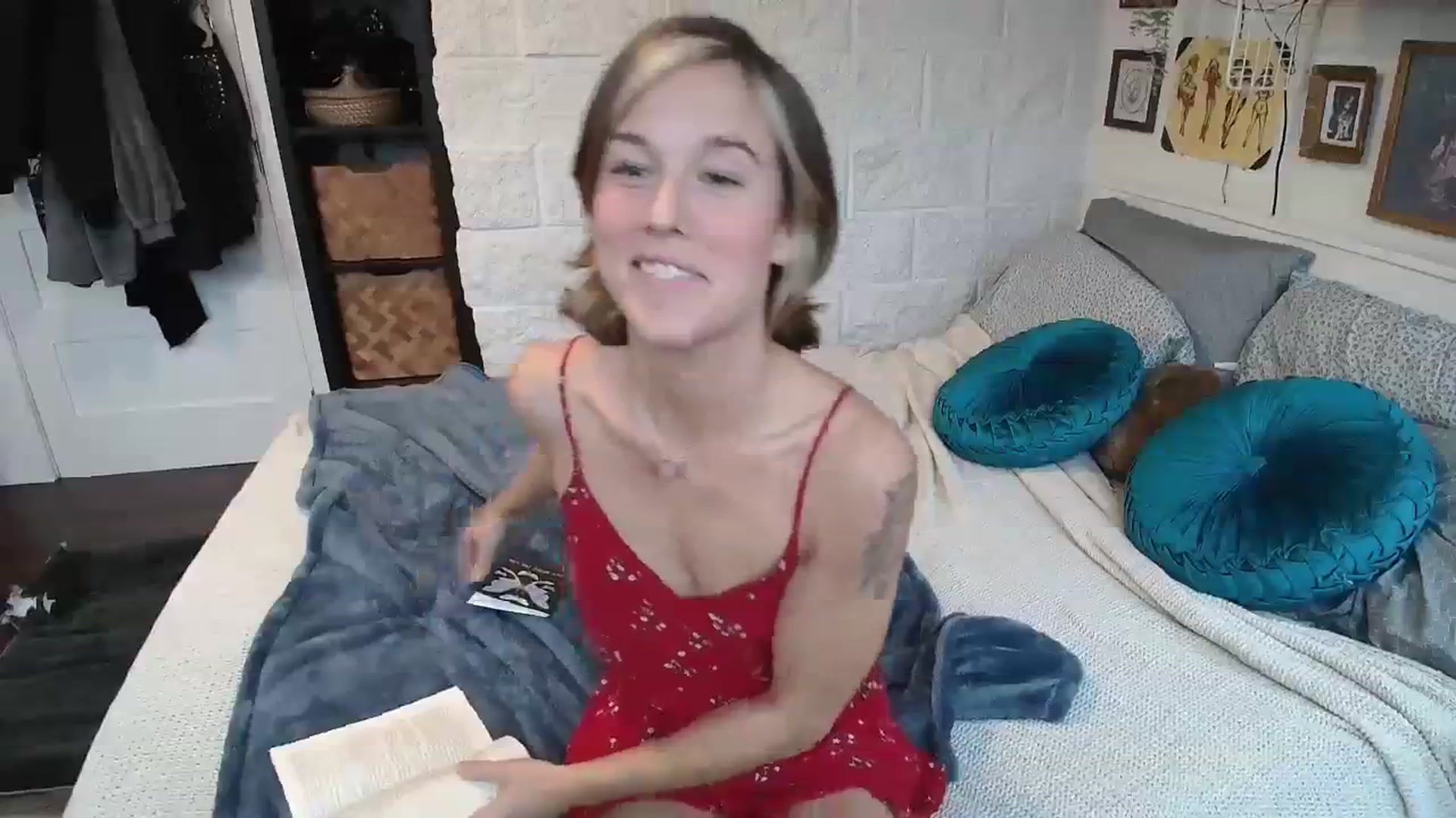 Gallery image thumbnail from MyEmpress's myfreecams stream on, 11/08/2023, 18:45 image 14 of 20