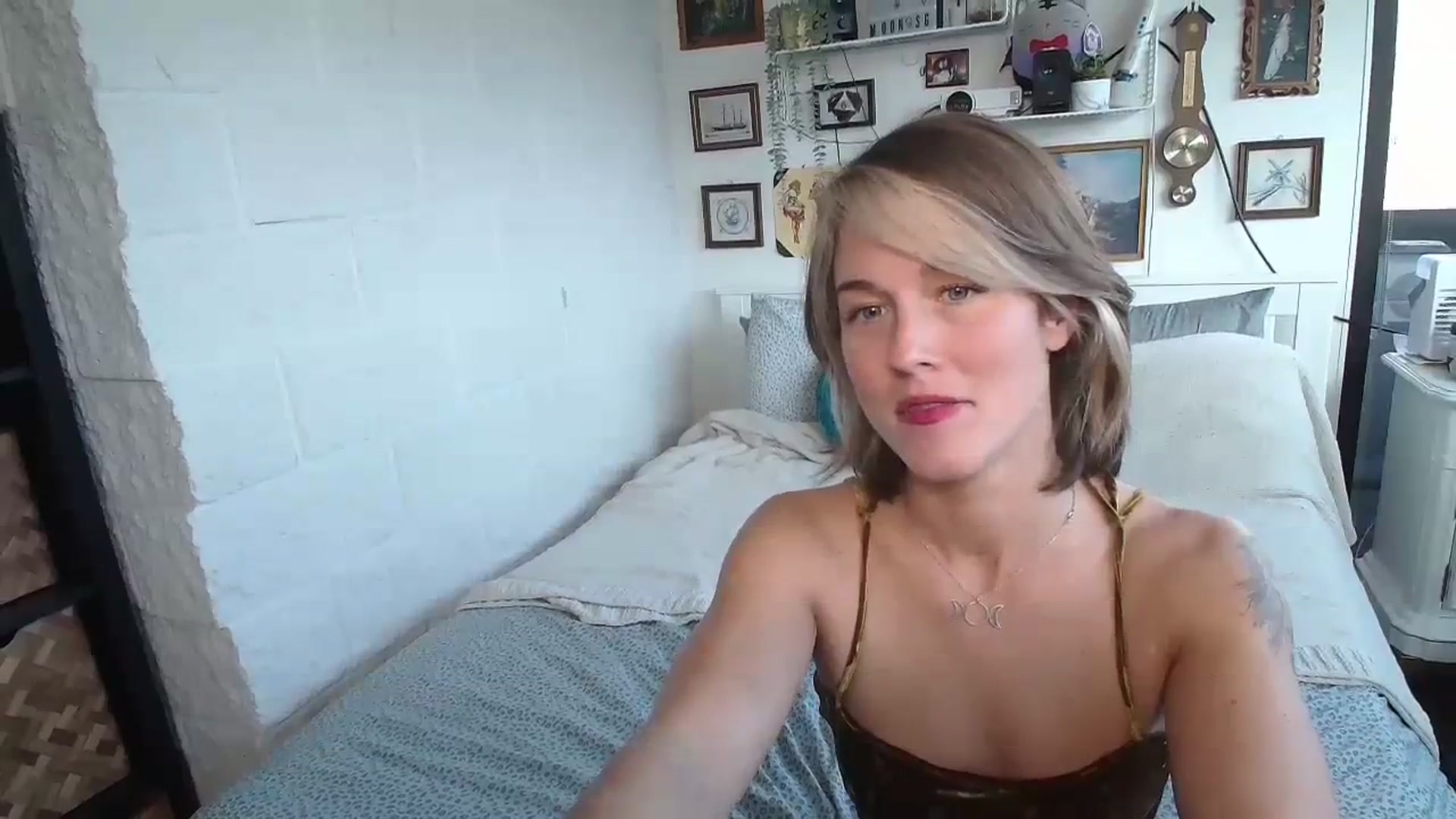 Gallery image thumbnail from MyEmpress's myfreecams stream on, 11/15/2023, 20:13 image 3 of 20
