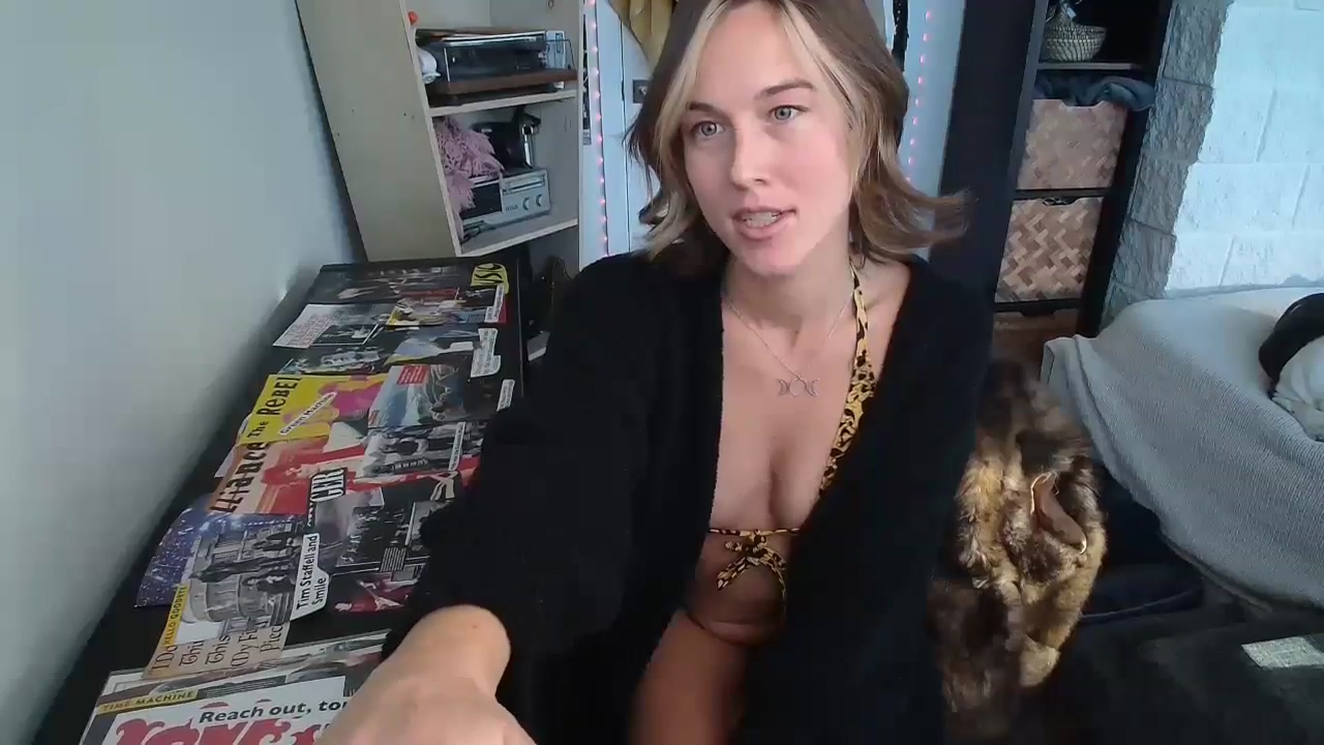 Gallery image thumbnail from MyEmpress's myfreecams stream on, 11/18/2023, 19:08 image 3 of 20