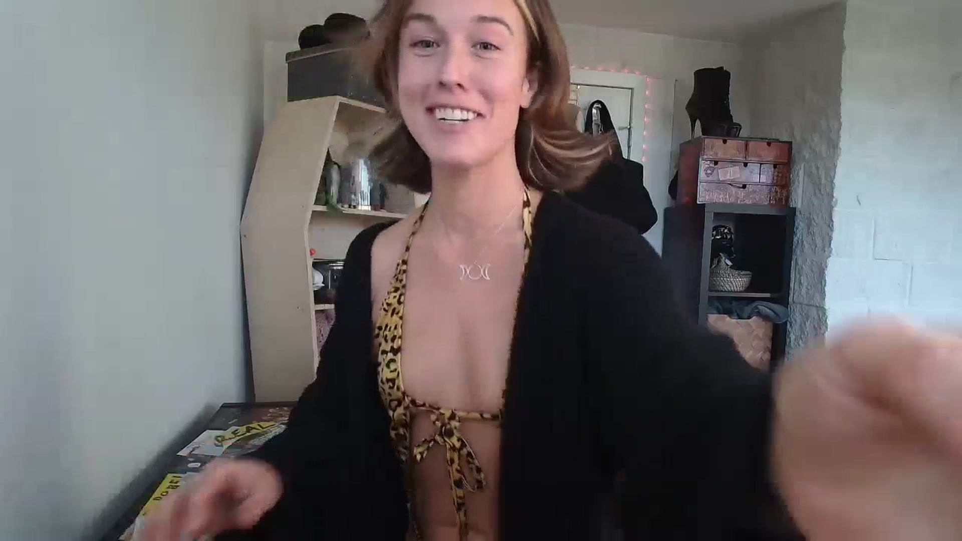 Gallery image thumbnail from MyEmpress's myfreecams stream on, 11/18/2023, 19:08 image 18 of 20