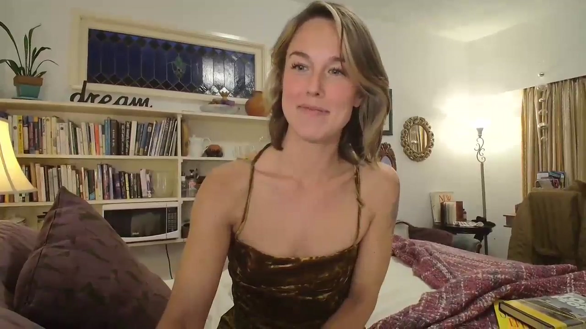 Gallery image thumbnail from MyEmpress's myfreecams stream on, 12/01/2023, 24:36 image 17 of 20