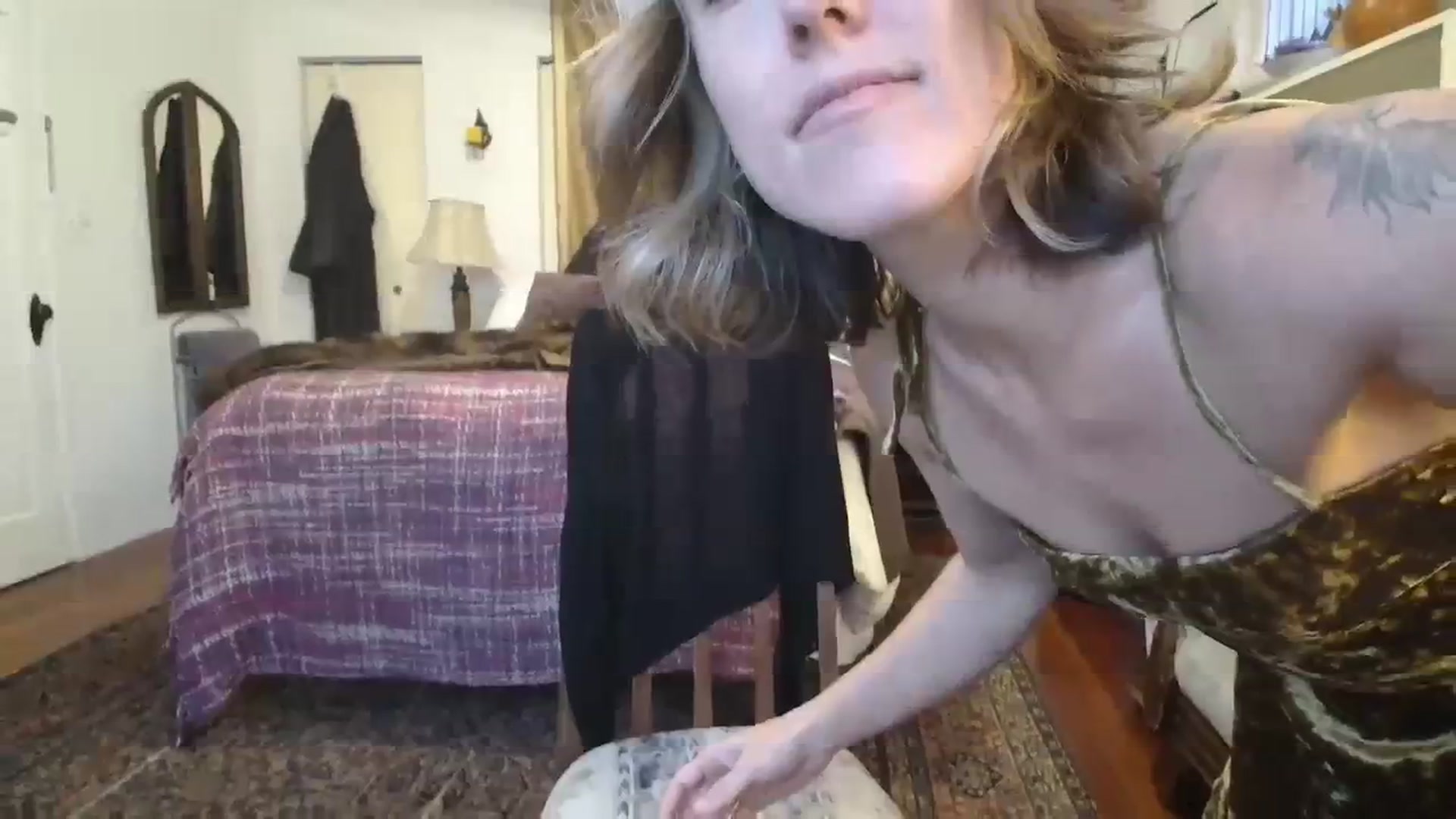 Gallery image thumbnail from MyEmpress's myfreecams stream on, 12/01/2023, 17:31 image 10 of 20