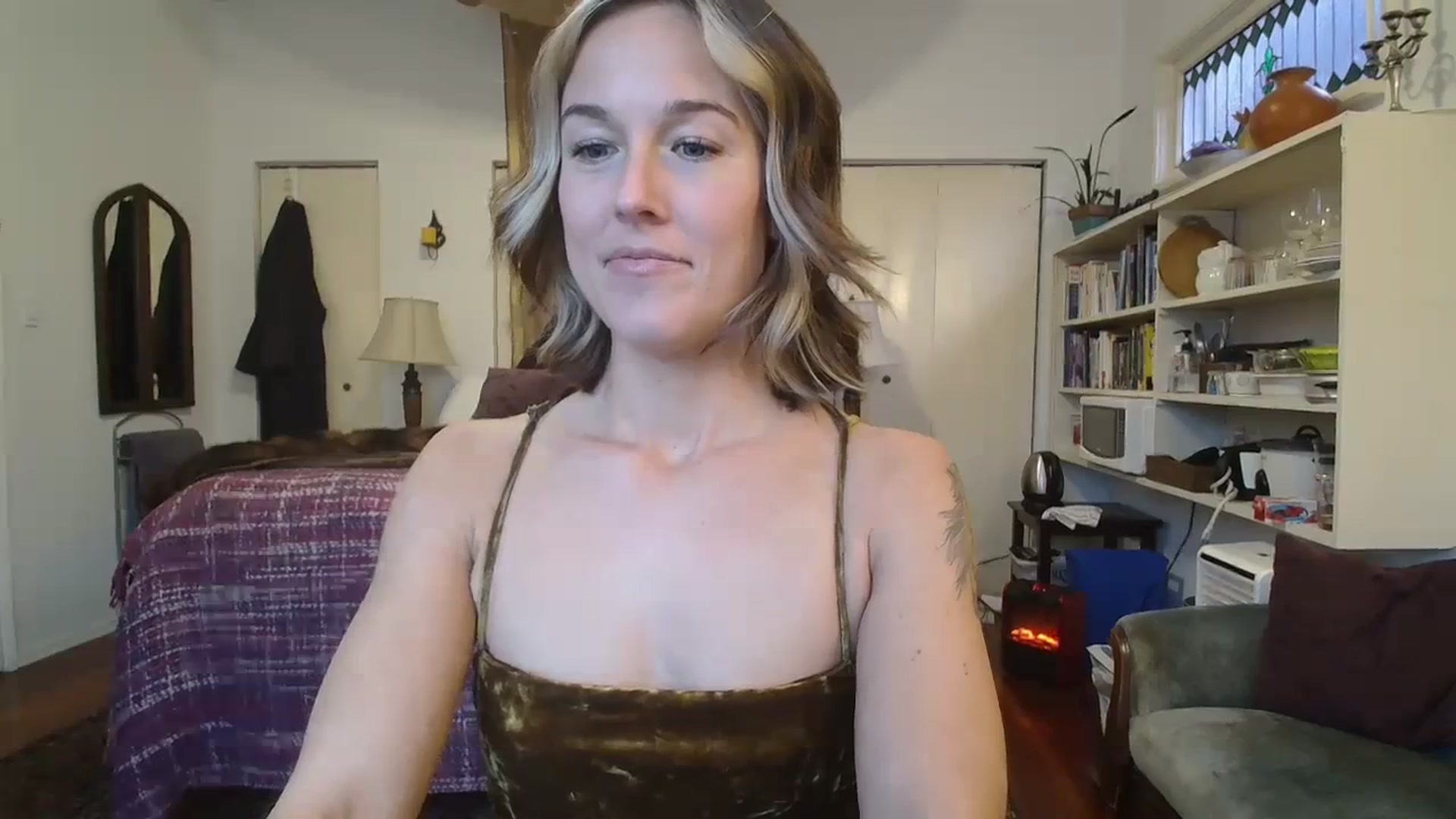 Gallery image thumbnail from MyEmpress's myfreecams stream on, 12/01/2023, 18:06 image 5 of 20