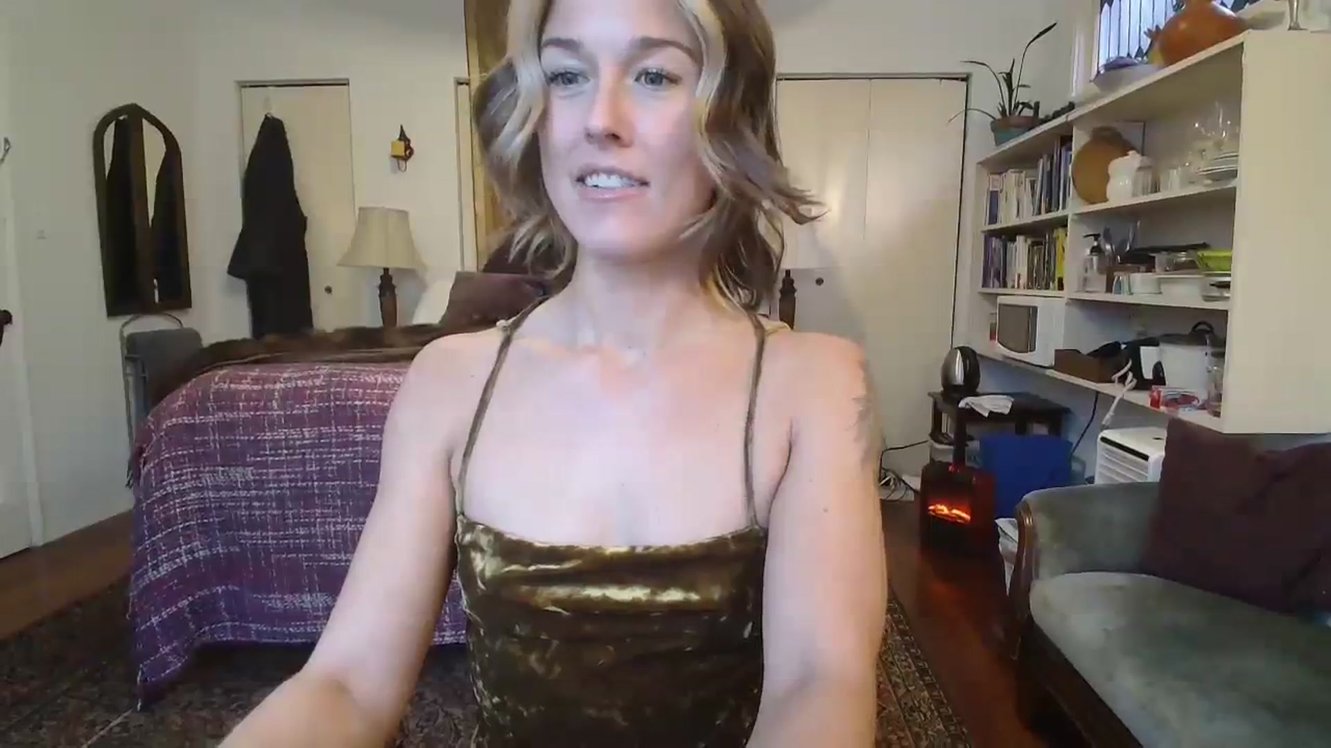 Gallery image thumbnail from MyEmpress's myfreecams stream on, 12/01/2023, 18:06 image 16 of 20