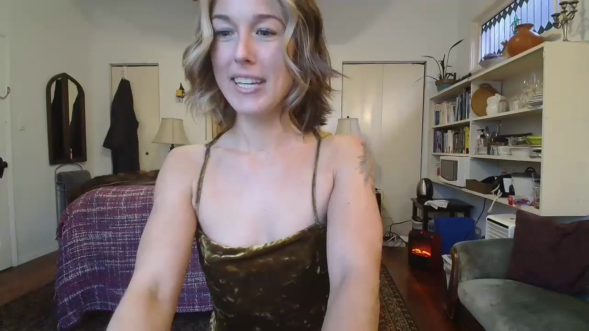 Gallery image thumbnail from MyEmpress's myfreecams stream on, 12/01/2023, 18:06 image 18 of 20