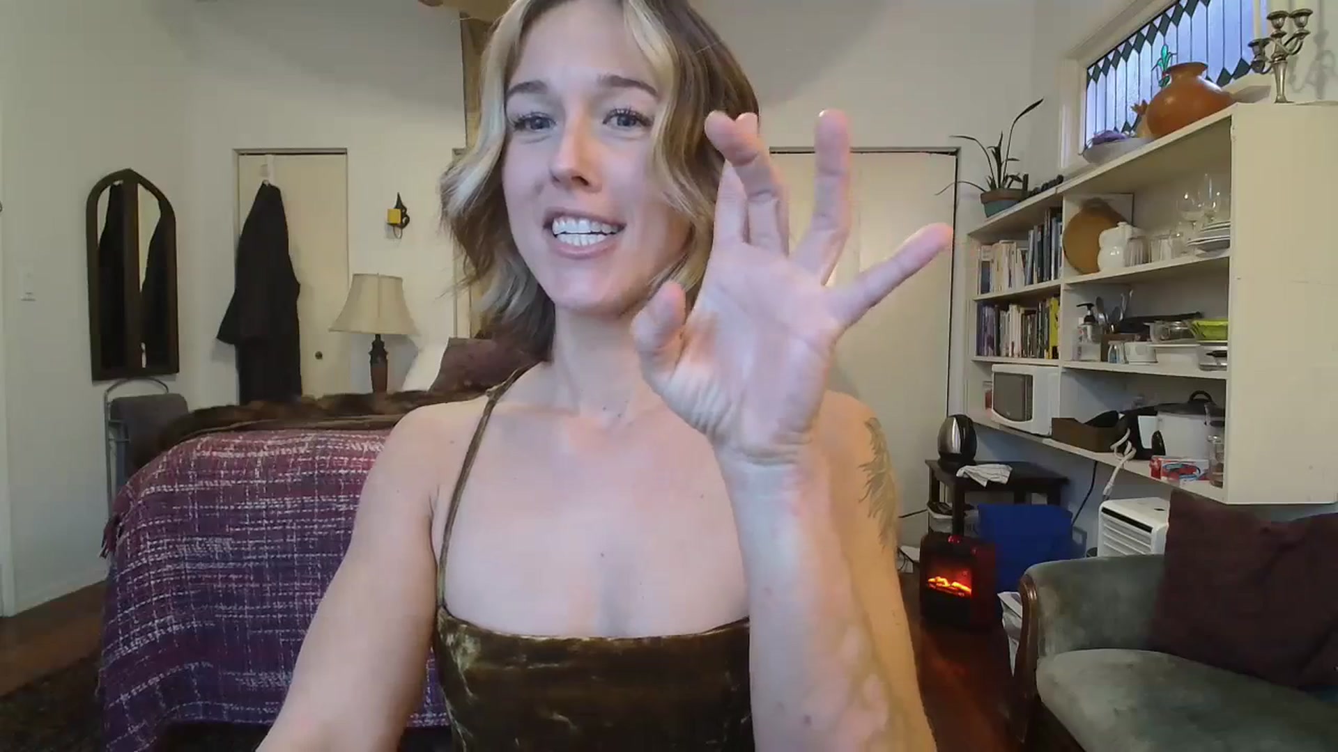 Gallery image thumbnail from MyEmpress's myfreecams stream on, 12/01/2023, 18:06 image 9 of 20