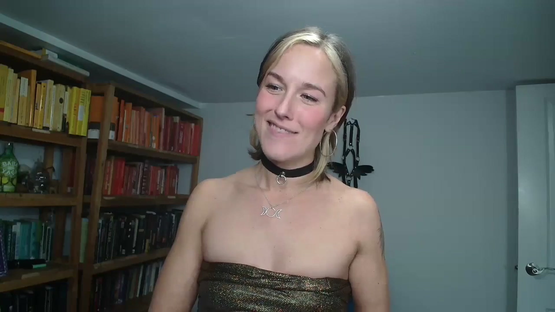 Gallery image thumbnail from MyEmpress's myfreecams stream on, 12/12/2023, 01:50 image 19 of 20