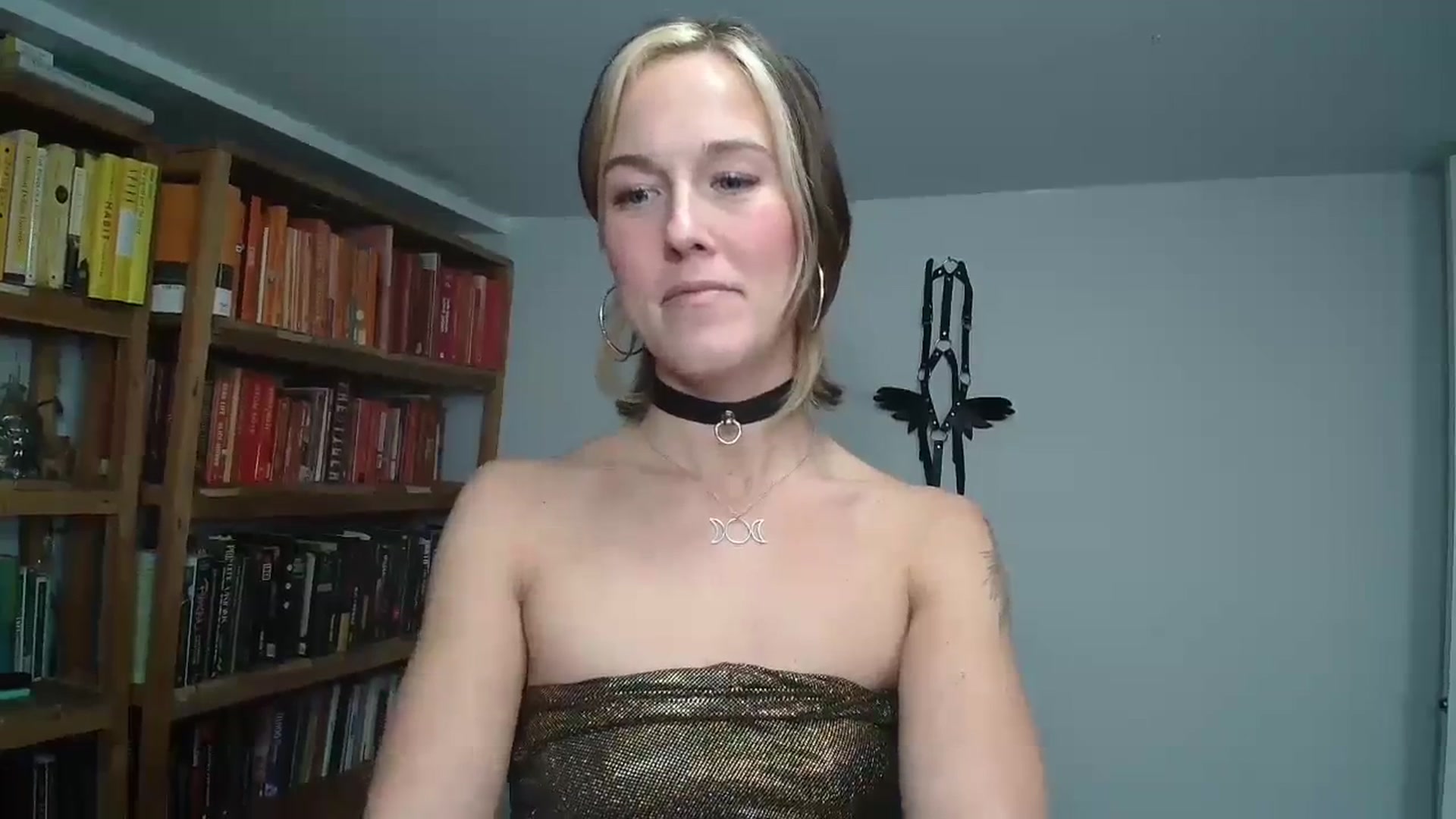Gallery image thumbnail from MyEmpress's myfreecams stream on, 12/12/2023, 01:50 image 9 of 20