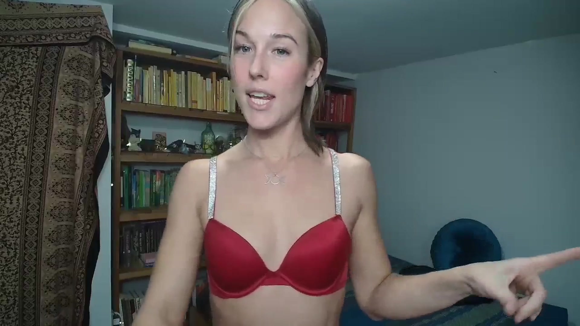 Gallery image thumbnail from MyEmpress's myfreecams stream on, 12/13/2023, 01:34 image 3 of 20