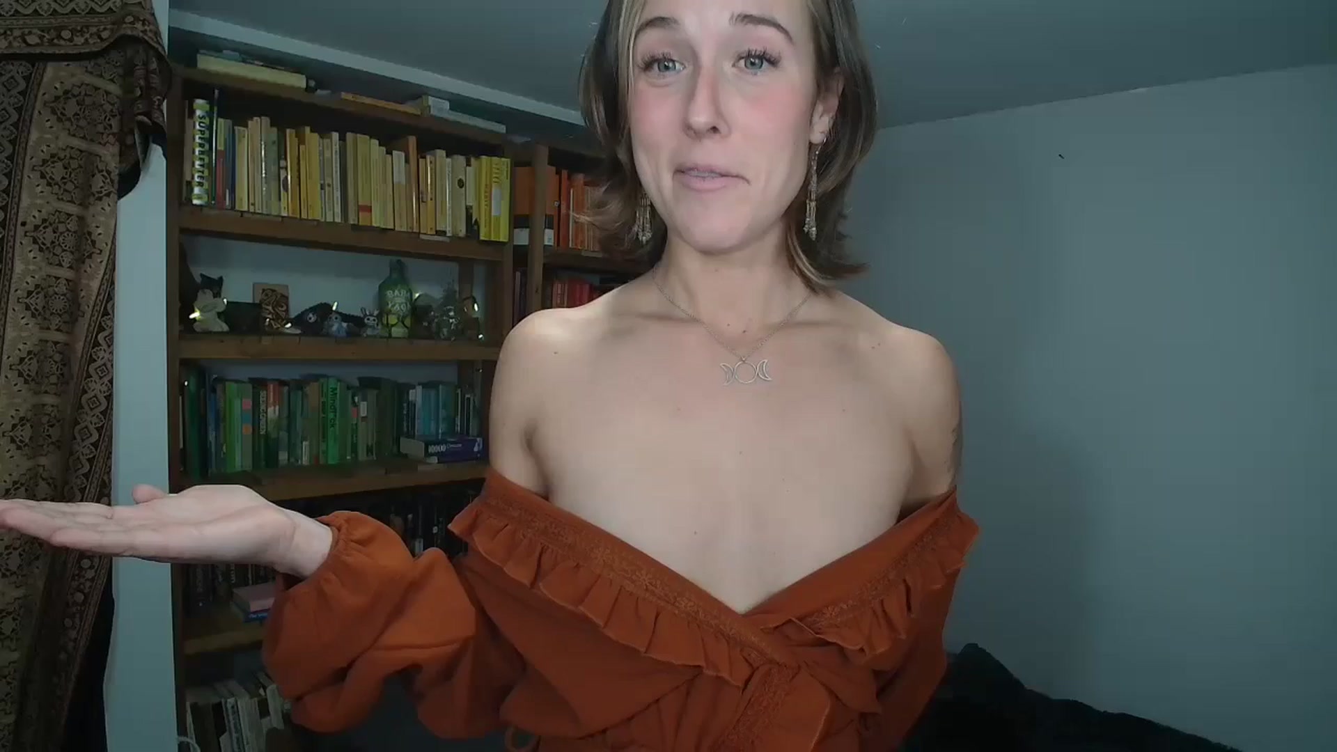 Gallery image thumbnail from MyEmpress's myfreecams stream on, 12/14/2023, 03:14 image 1 of 20