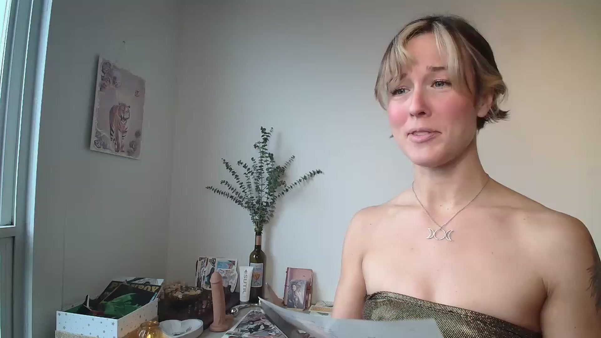 Gallery image thumbnail from MyEmpress's myfreecams stream on, 12/31/2023, 20:06 image 1 of 20