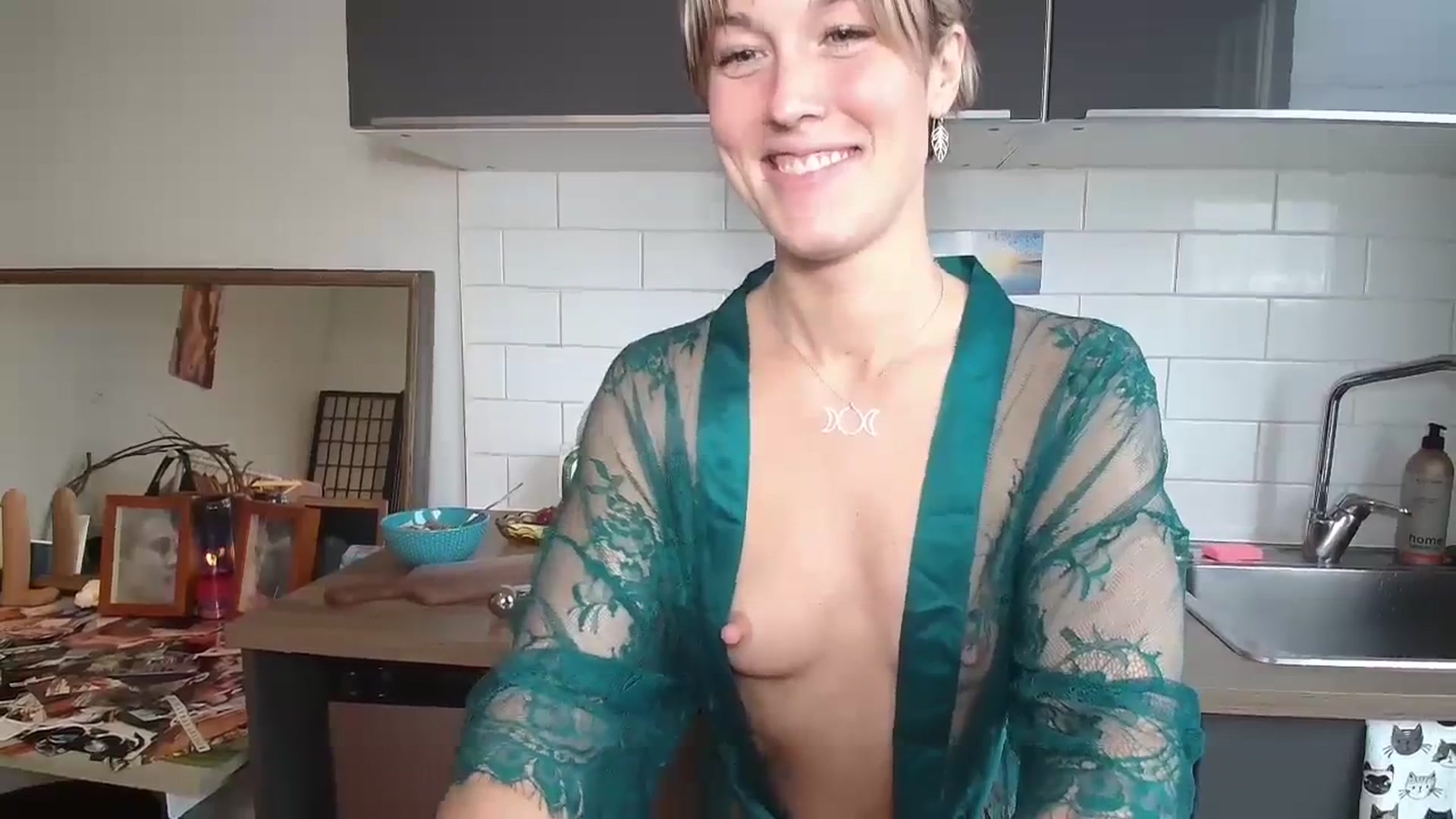 Gallery image thumbnail from MyEmpress's myfreecams stream on, 01/10/2024, 17:52 image 2 of 20